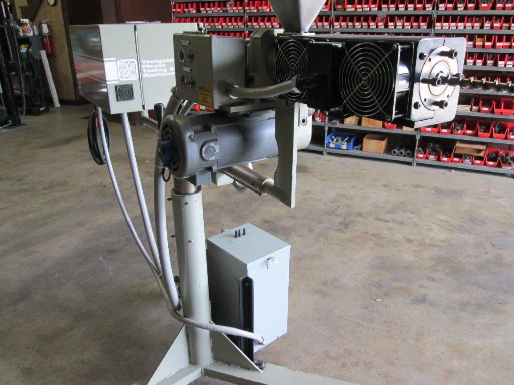 3/4" Youngstown #MO-1402, pedestal extruder, 20:1 L/D, air cooled, 1 HP DC, Dart drive, under 20 hours - Image 7