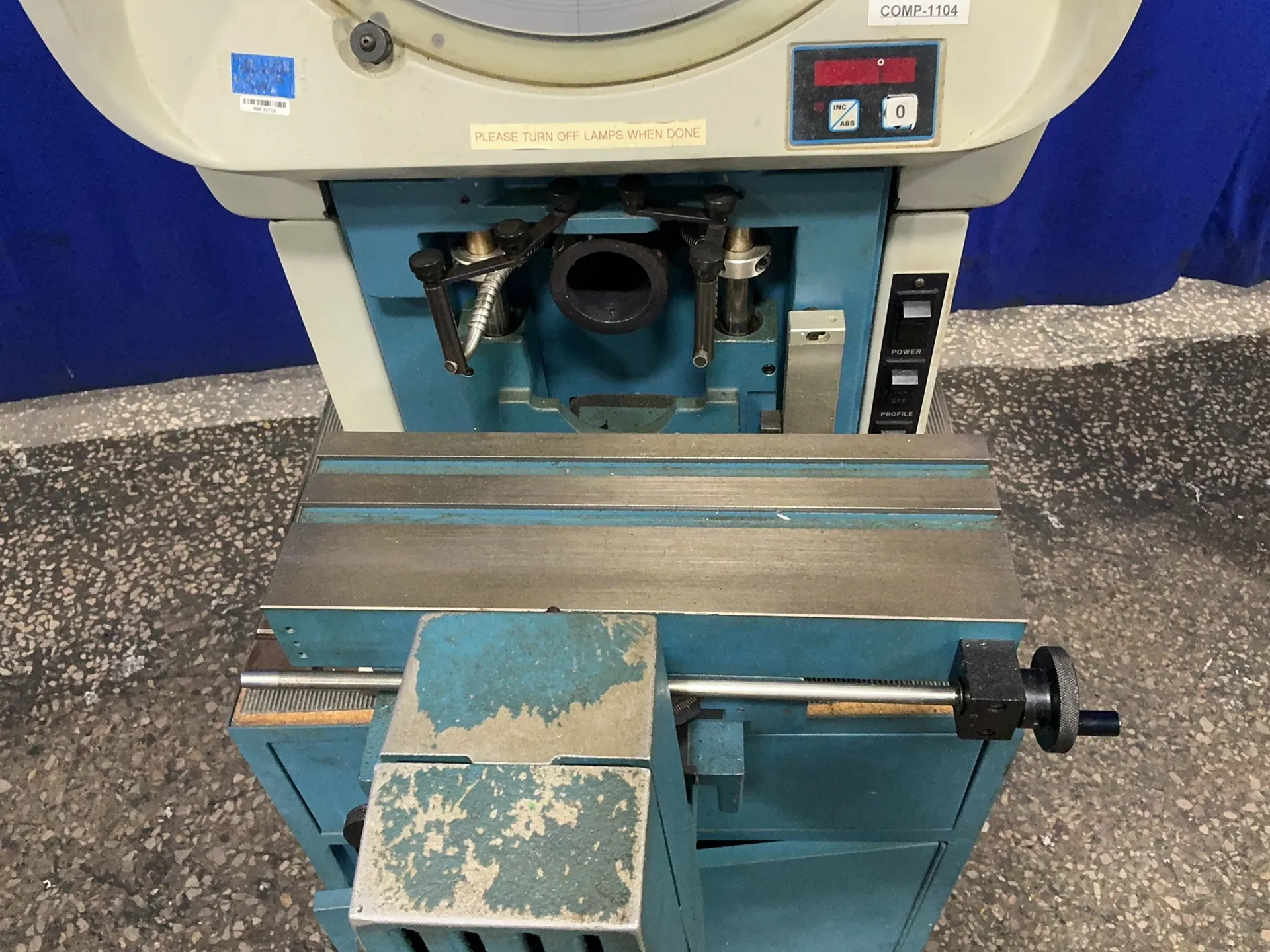 14" Deltronic #DH14-MPC, optical comparator, 5" x 15" table, lens, manual, accessories, 2 amp, 120 V. - Image 3