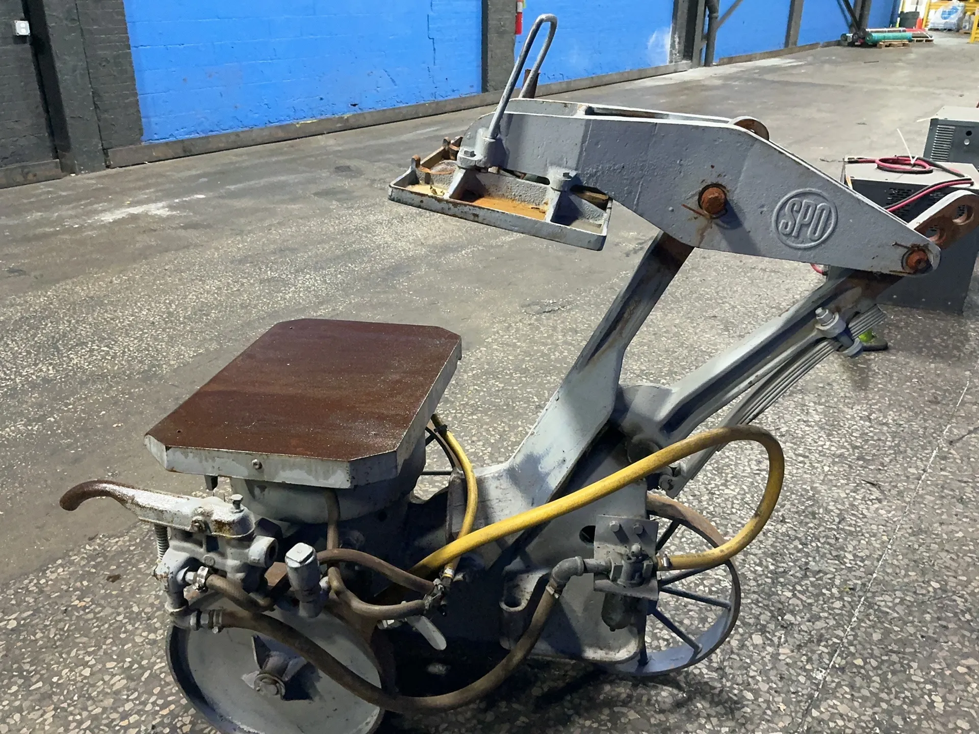 SPO #113, squeeze molding machine, 20" x 26" - Image 2