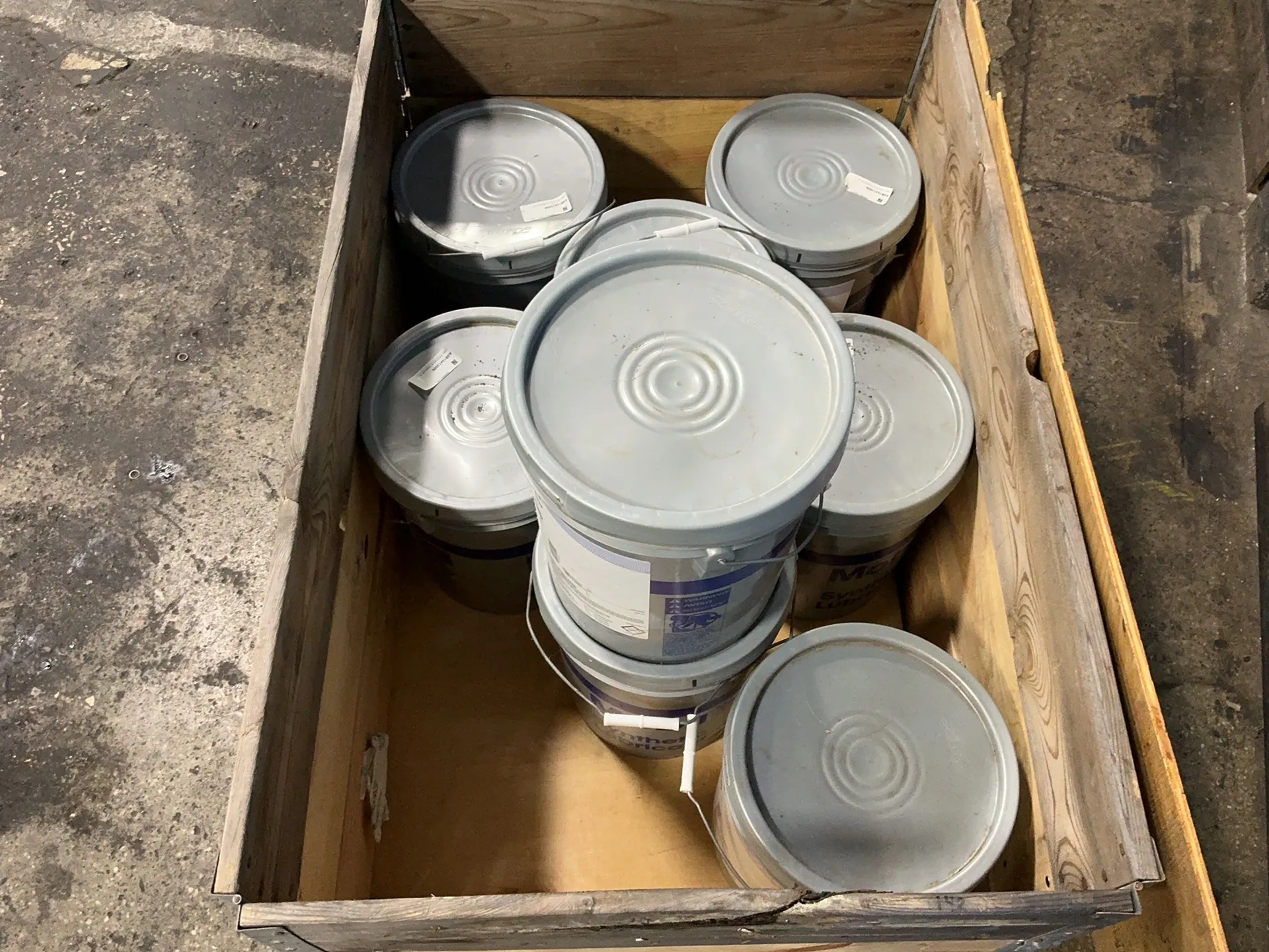 Mobile #SHC-007, synthetic grease, lithium complex semi-fluid, 35.2 lb. - Image 6