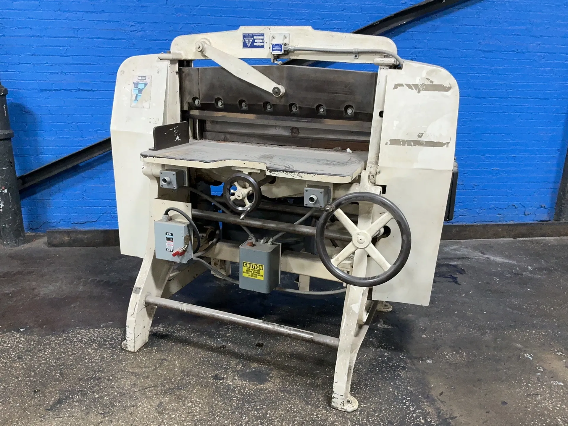 40" Special Tool Engineering, paper cutter, 1997 - Image 3