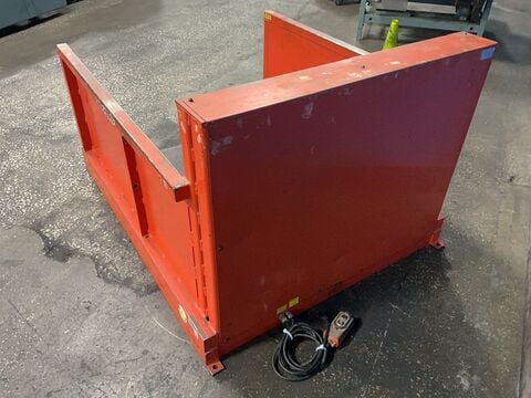 Drive-On Pallet Lift, 48" x 44" platform, w/ control pendant - Image 4