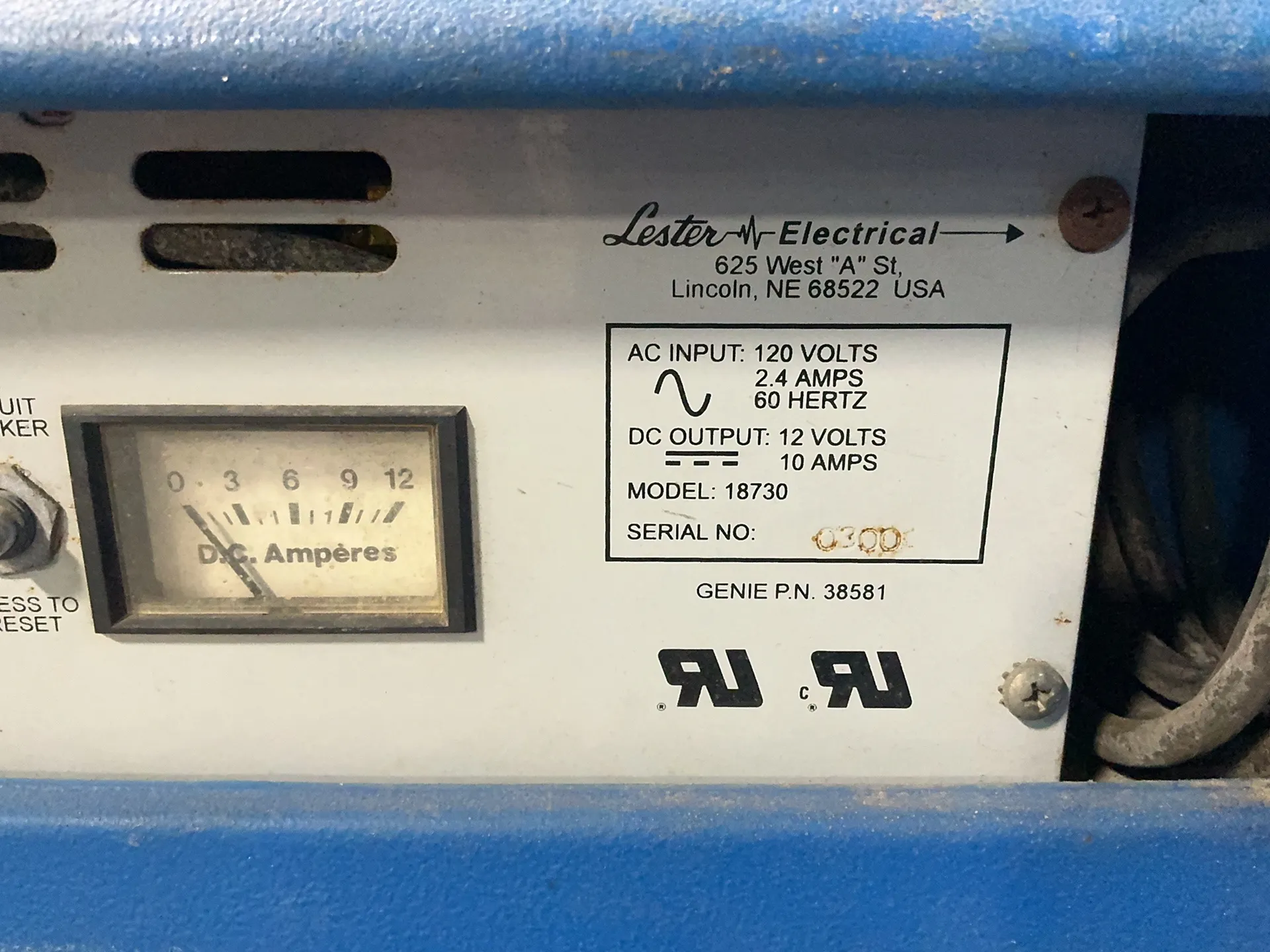 350 lb. Genie #AWP-25S, One Man Basket Lift, 12 V., 1996 - Image 5