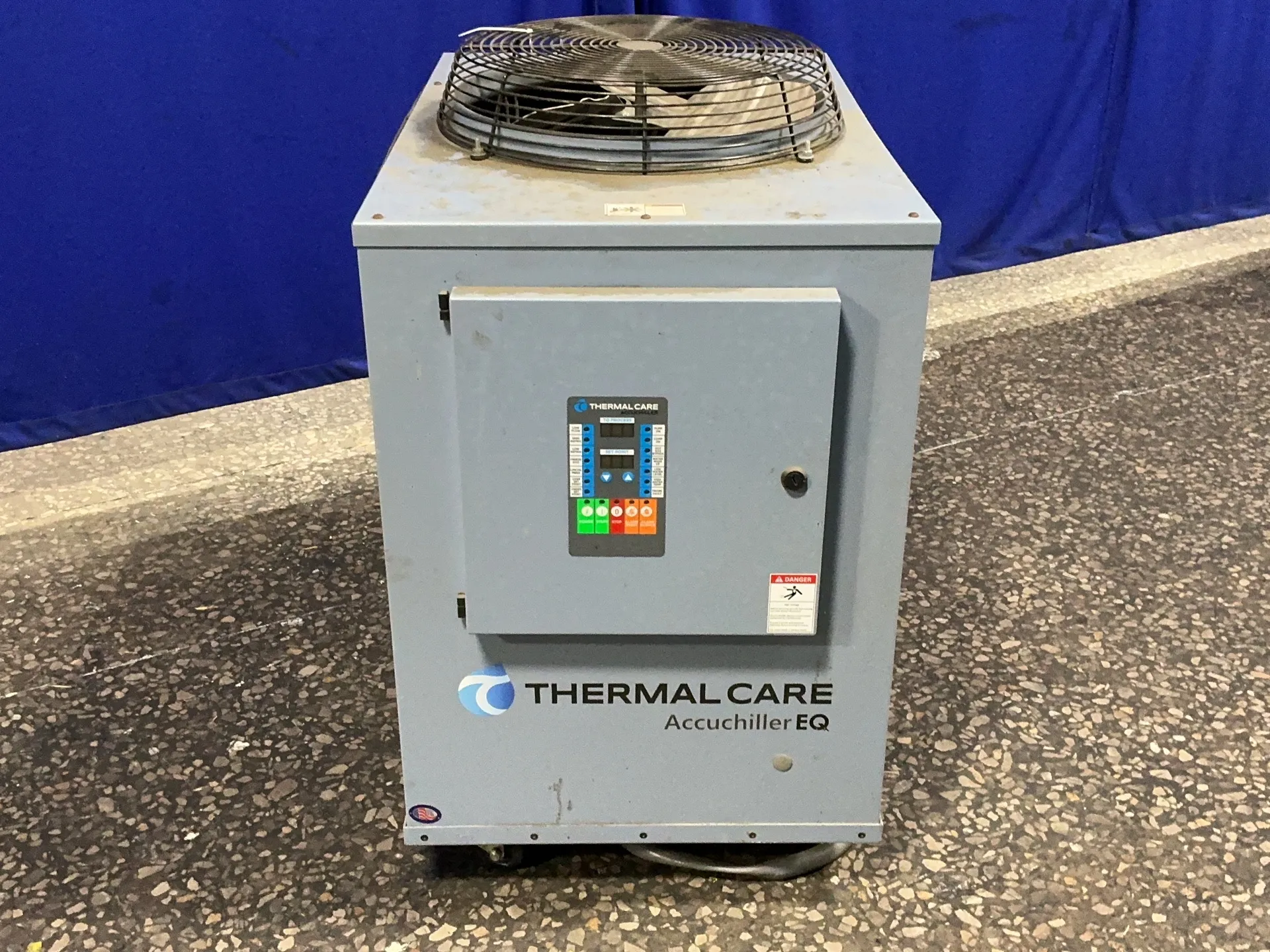 Thermal Care #EQ2A02, Chiller, R-40C, 20°F min. to 65°F max. temp, water heat transfer fluid, 8.3 Amps, 460 - Image 2