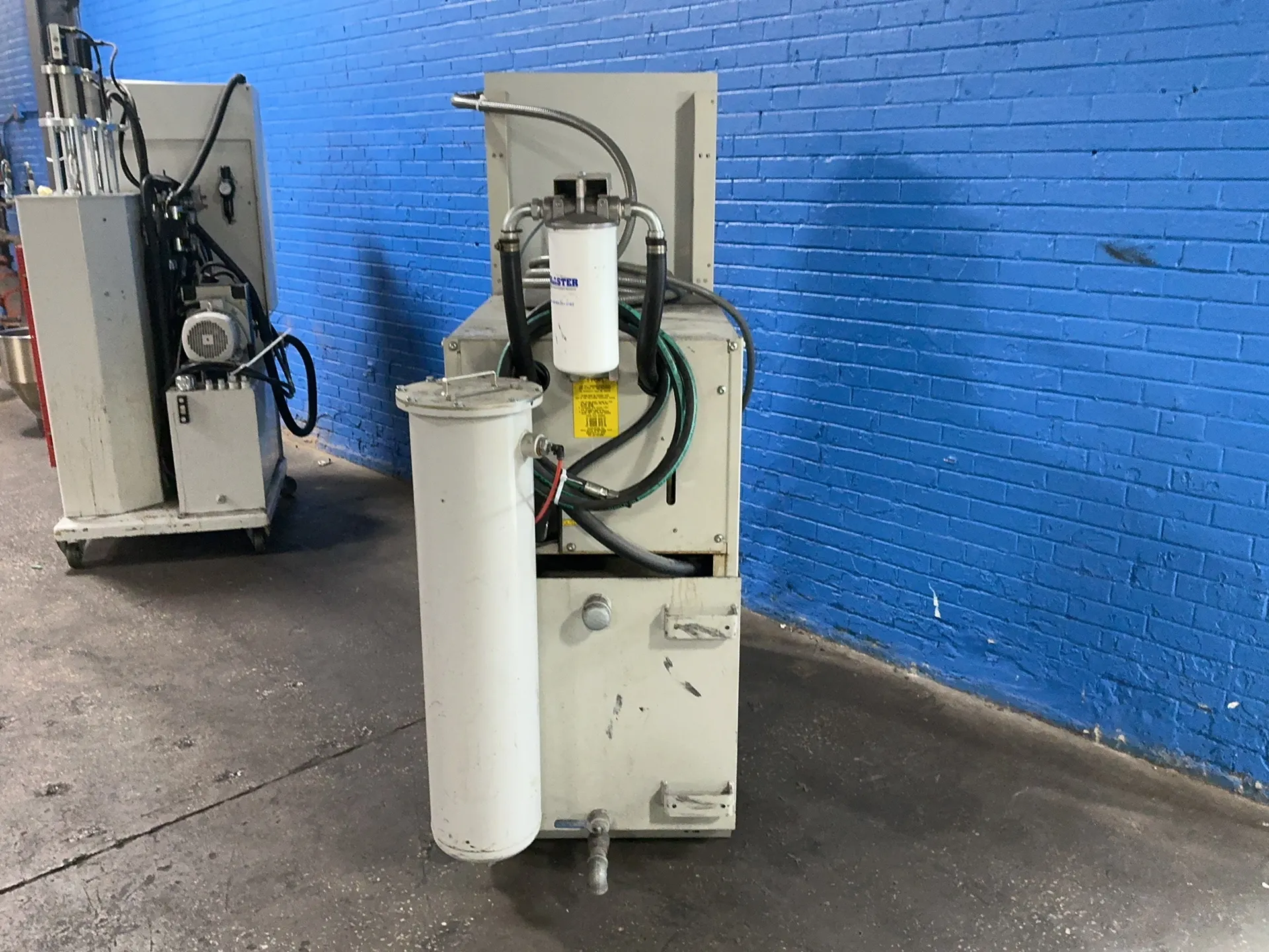 Chipblaster #JV40, Coolant System, 3000 PSI, 1 HP, 1.6/2.9 Amps, 230 V., 3 phase, 2011 - Image 2