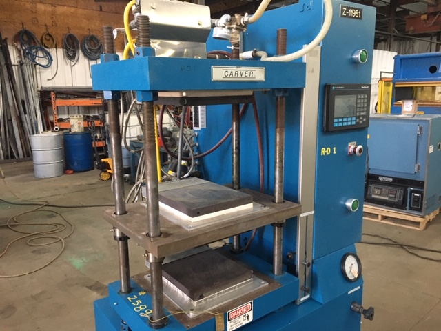 30 Ton, Carver/Wabash, 2 openings (6.5"-10" each), 6" stroke, 9" x9" elec.pltns, 2 HP, PLC, #2589 - Image 3