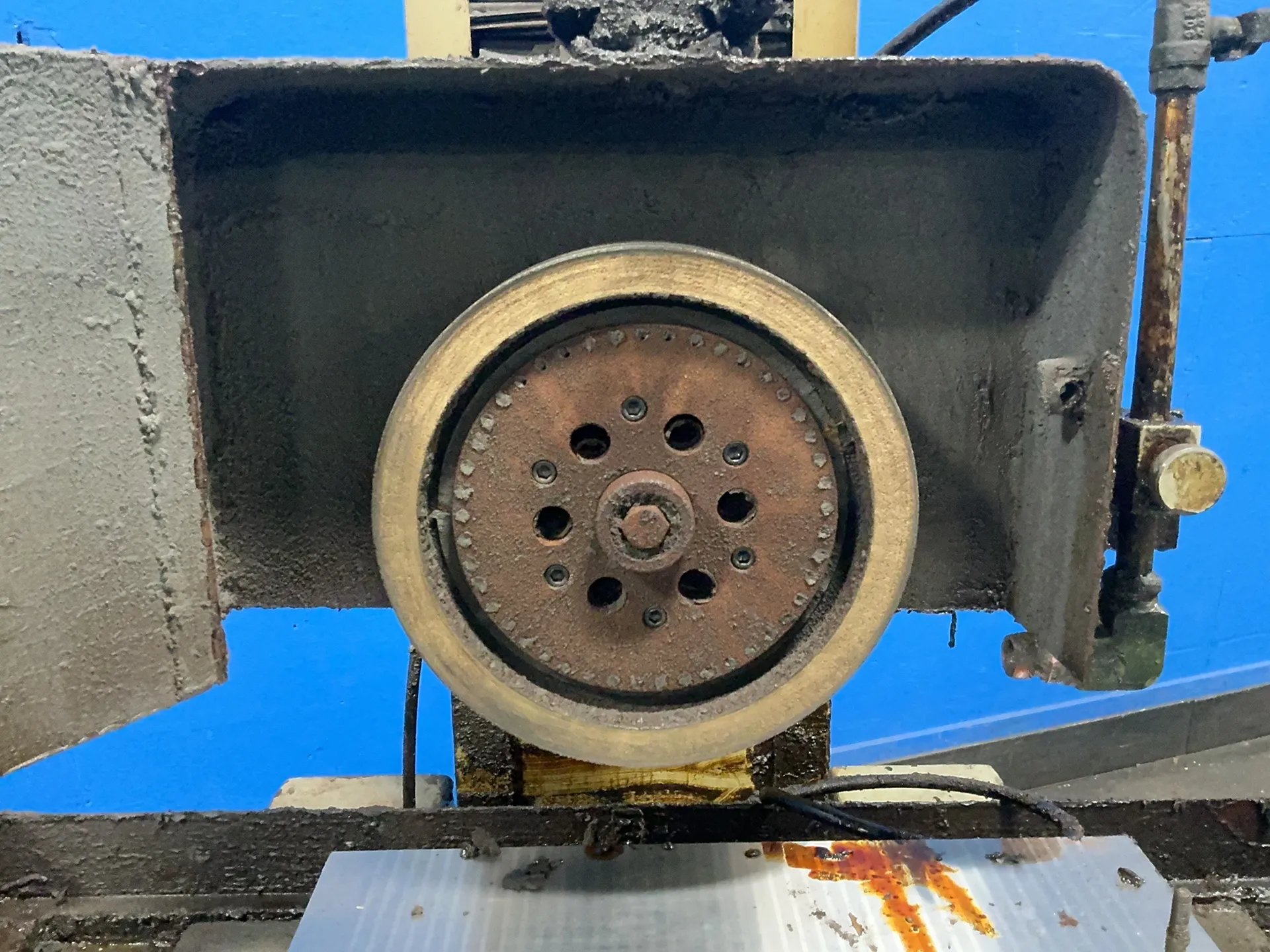 6" x 18" Sunmax #SGS-1230AHD, surface grinder, 9.5" grinding wheel, Sola MCR micro computer regulator, 220 V. - Image 1