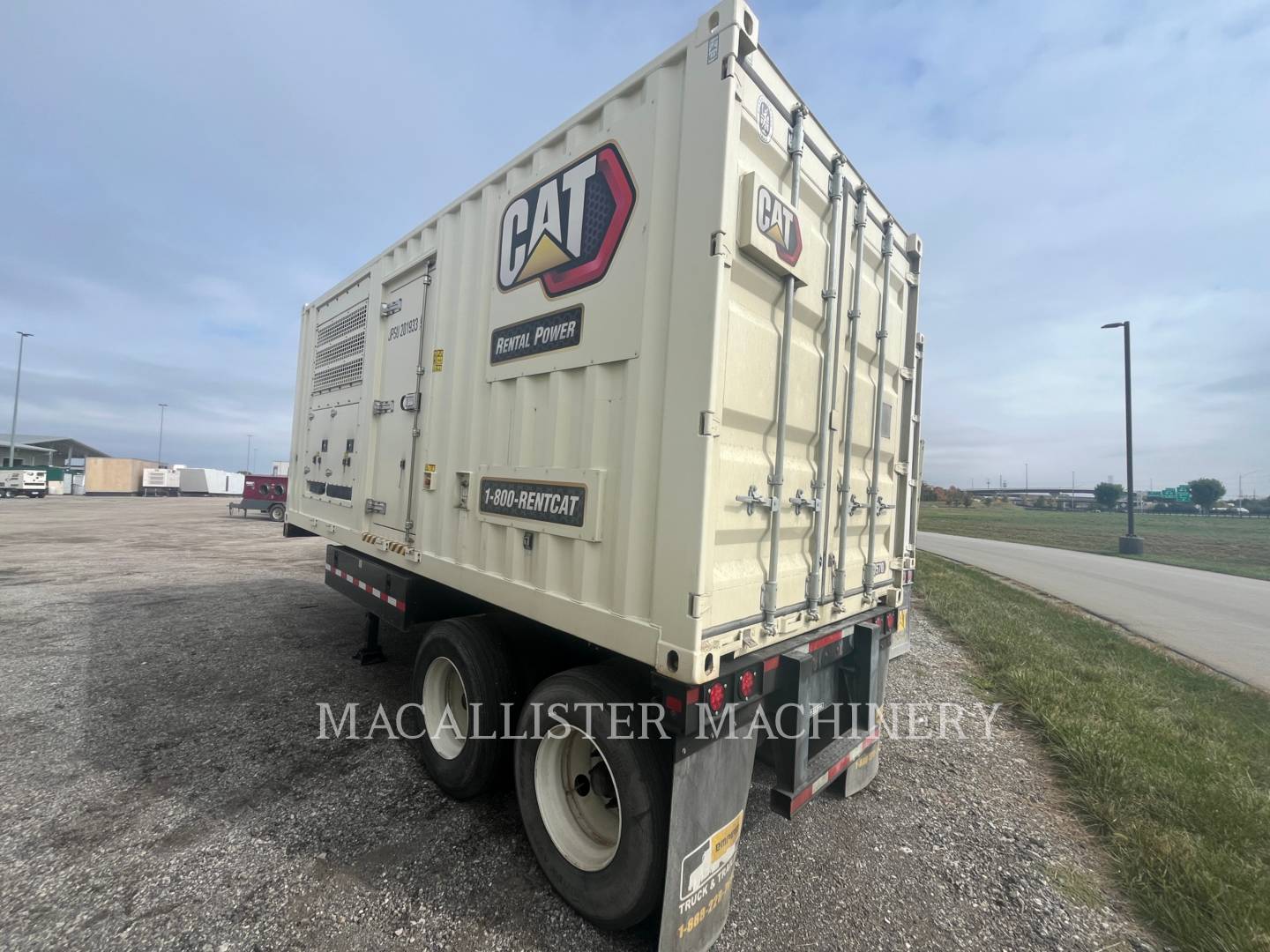 455 KW Caterpillar XQ570, Diesel, 1800 RPM, 480V, 1737 hours, 2020 - Image 3