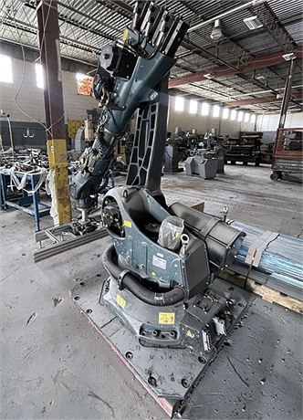 247 Ton, LVD Salvagnini #PPEB-220/4270, hydraulic press brake w/ KUKA KR 150 robot, 14' overall, 145.6" - Image 9