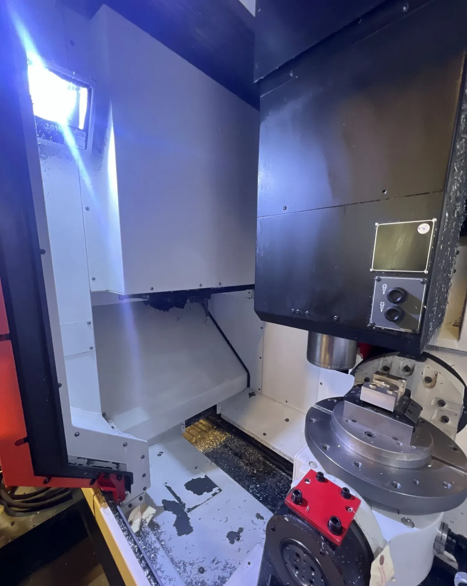 Mazak #VC-EZ16X, 5-Axis CNC Vertical Machining Center, 27.7" X, 16.1" Y, 16.1" Z, 12000 RPM, 30 automatic - Image 3