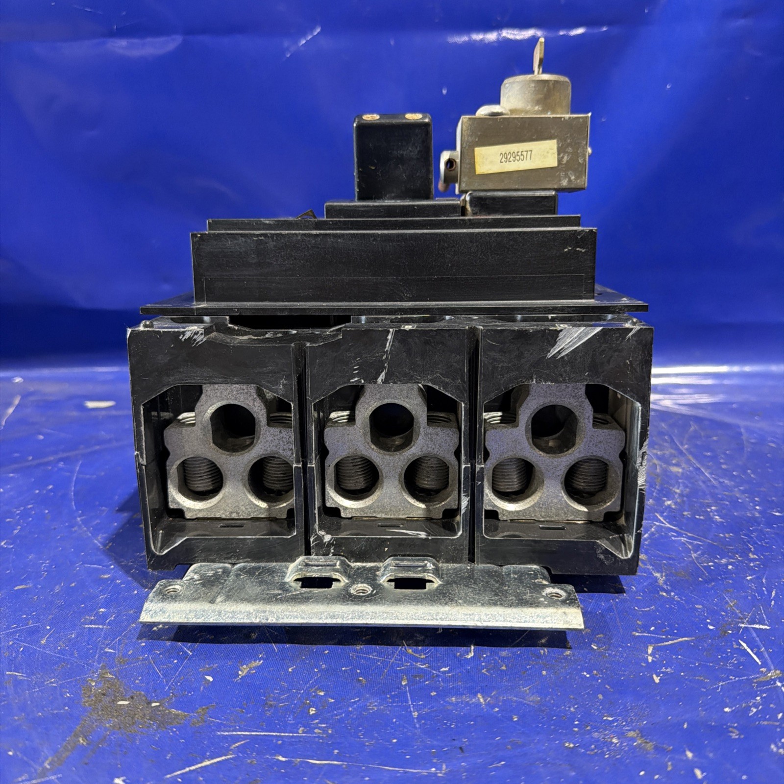 600 Amps, Square D PowerPact M.g. #MGA36600JK, I-Line circuit breaker, 3-pole, 18kA, 600 Volts - Image 8
