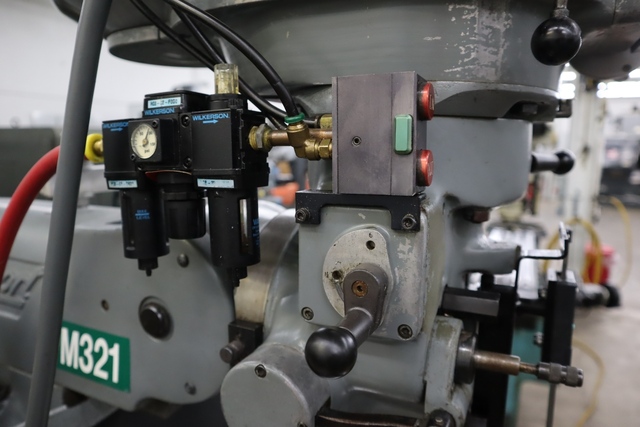 Bridgeport #SERIES-I, vertical mill, 9" x 42" table, 2 HP, 30" X, 12" Y, 16" Z, 60-4200 RPM, R-8, Acu-Rite - Image 10