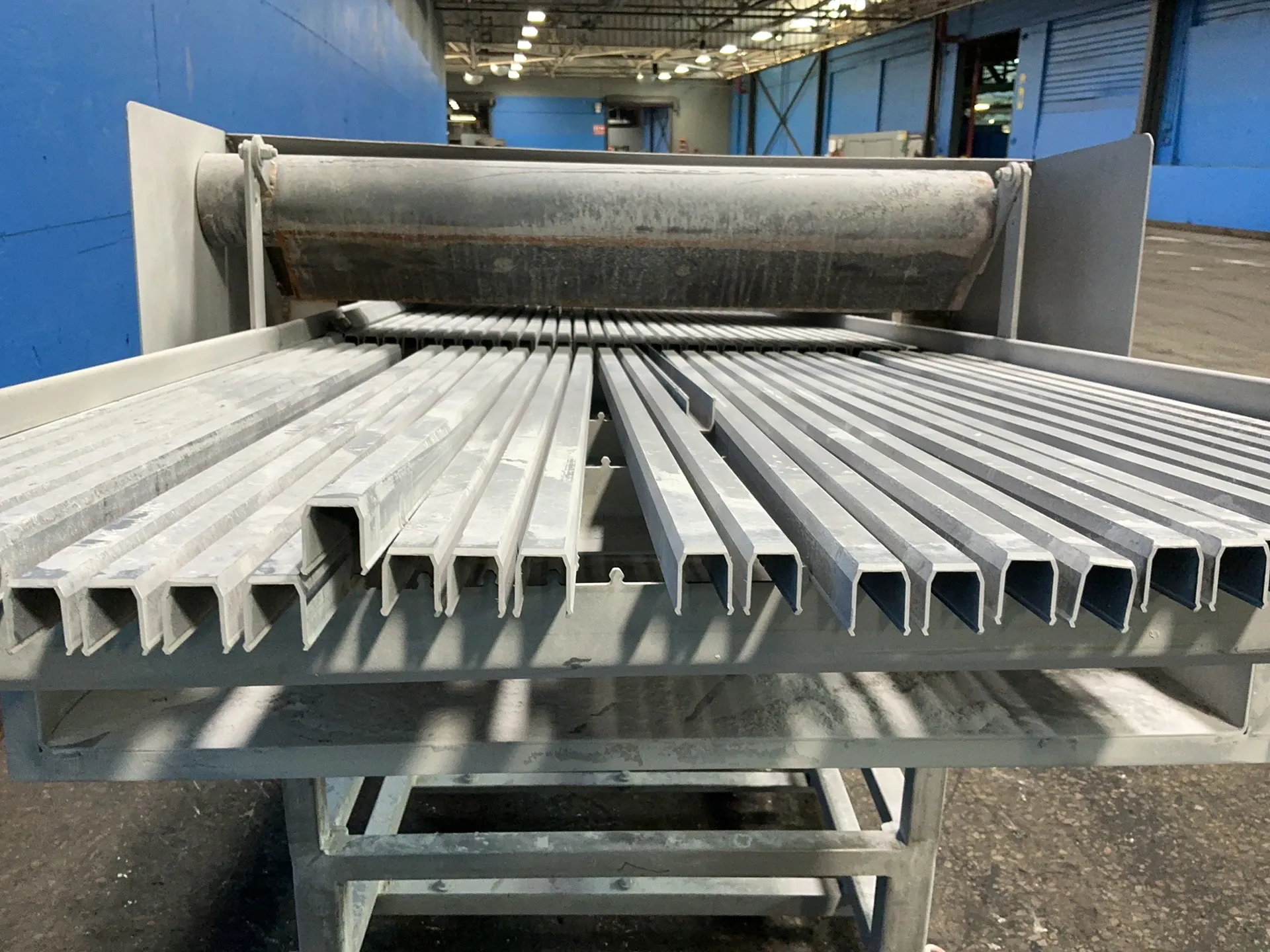 32" x 205", cooling conveyor, 245 gallon tub - Image 3