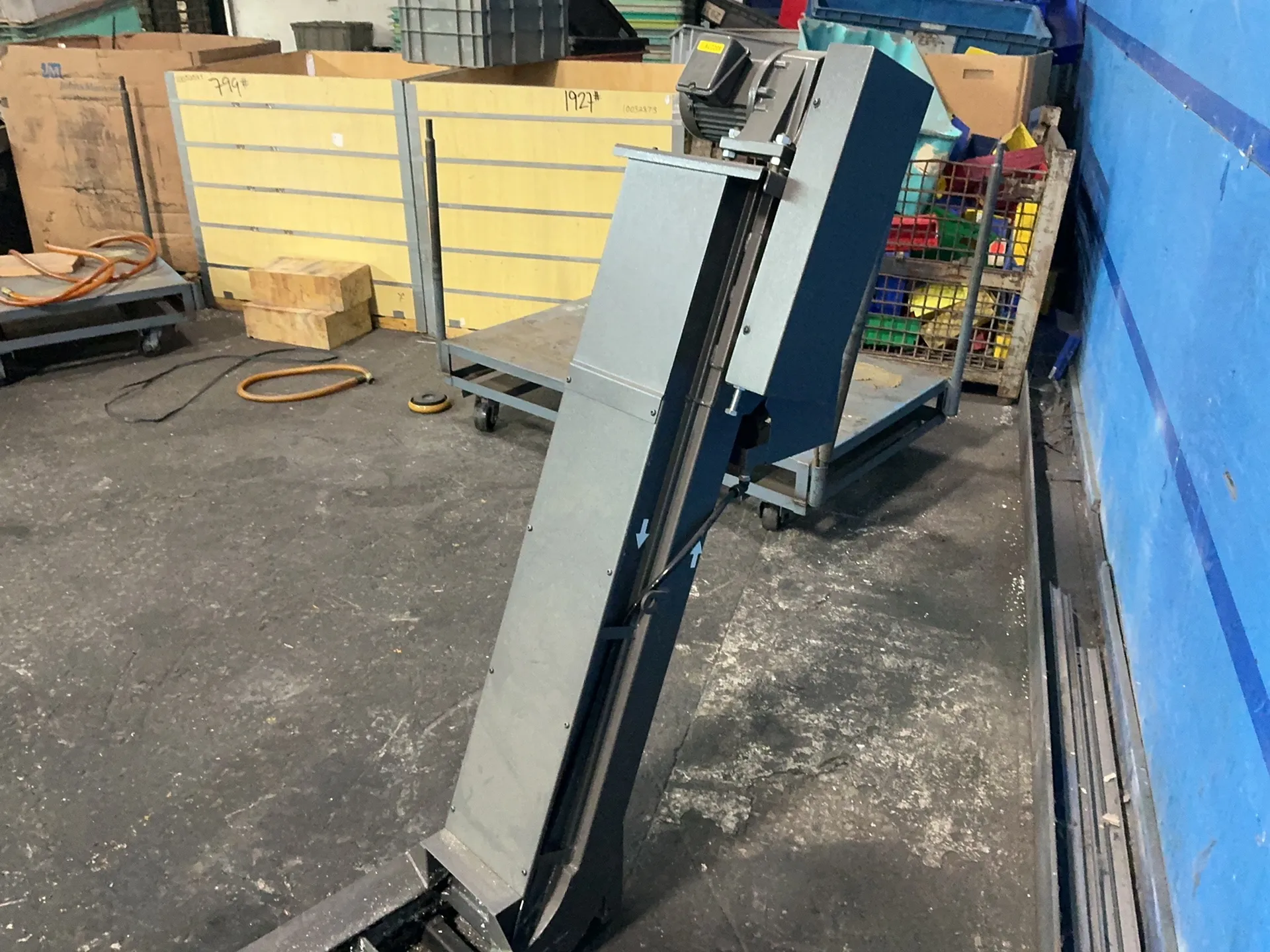 12" wide x 103" long, chip conveyor, 78" flat length, 48" chute rise, 7" flat height, 2" cleat height, .25 - Image 3