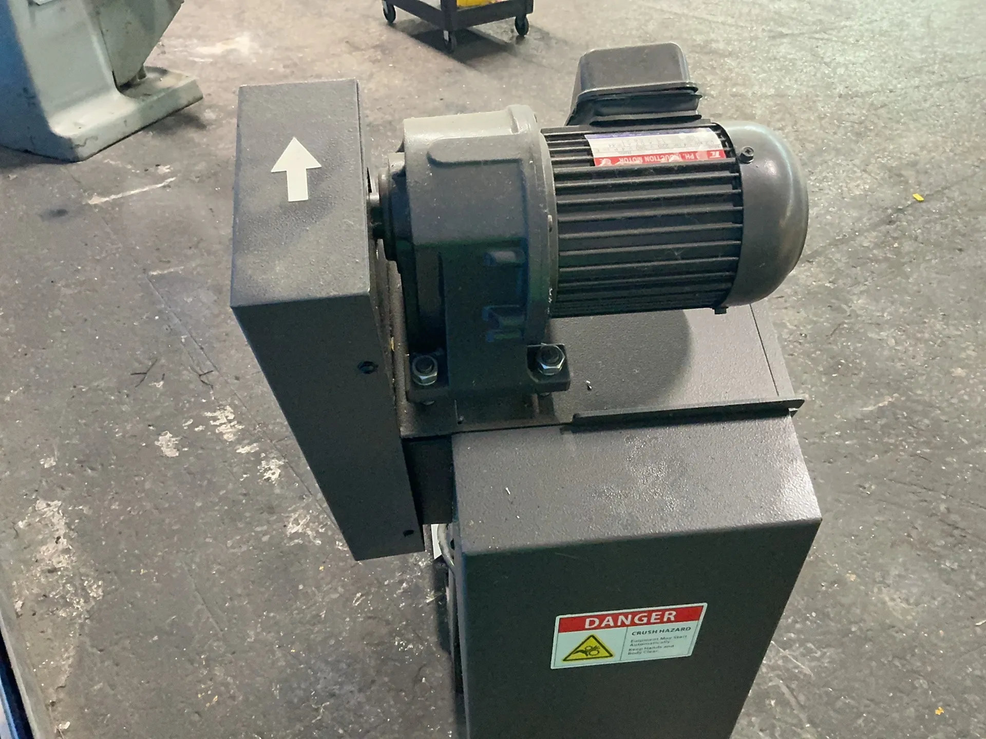 12" wide x 103" long, chip conveyor, 78" flat length, 48" chute rise, 7" flat height, 2" cleat height, .25 - Image 6