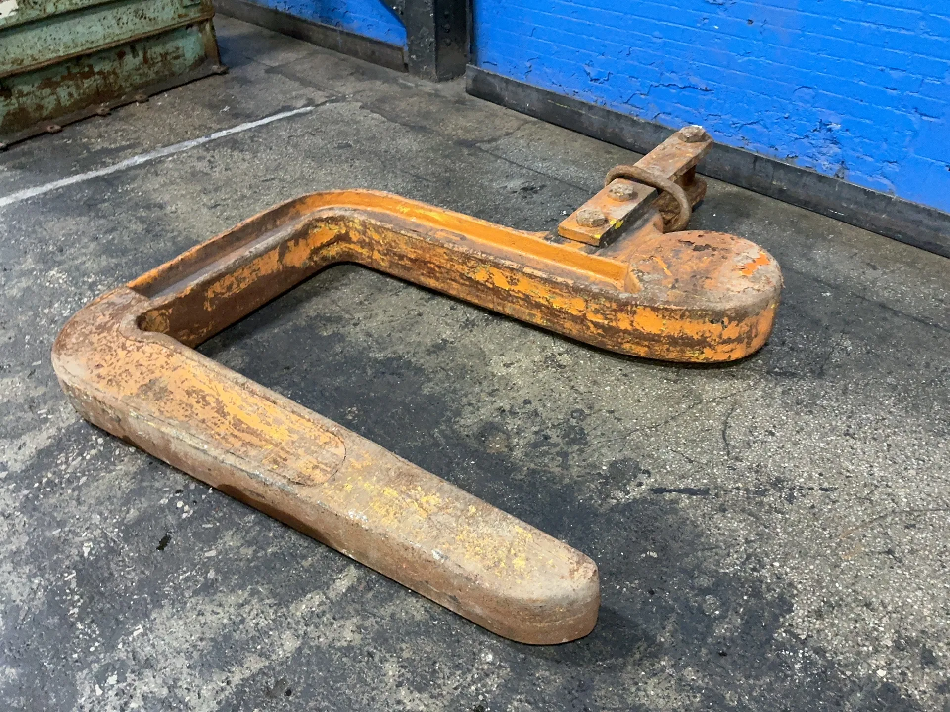20,000 lb. Heppenstall, C-hook, 65" x 30" x 9" C capacity - Image 2