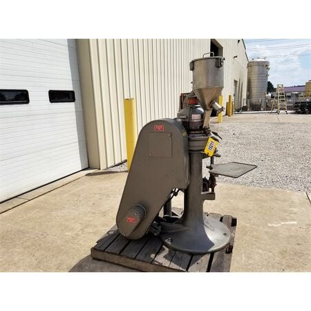 Stokes #B2, 16 station, rotary tablet press, Stainless Steel product hopper, 1-1/2 HP, used, #15211 - Image 3