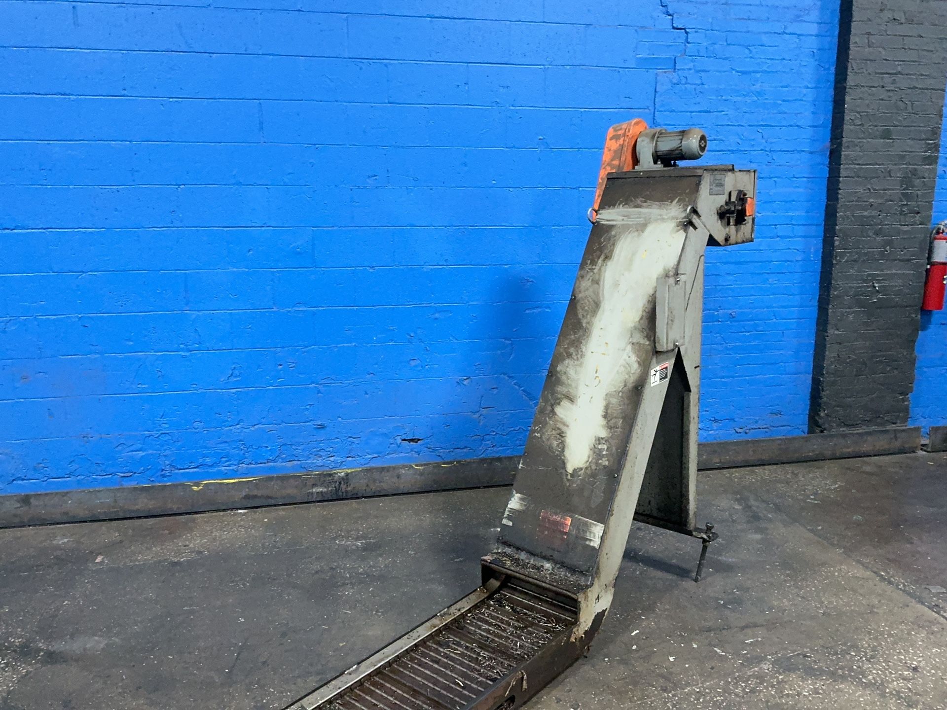 12" Jorgensen, chip conveyor, 80" flat length, 52" rise, 134" overall length, 1/2" cleats, .2 KW, 230/460 V. - Image 3