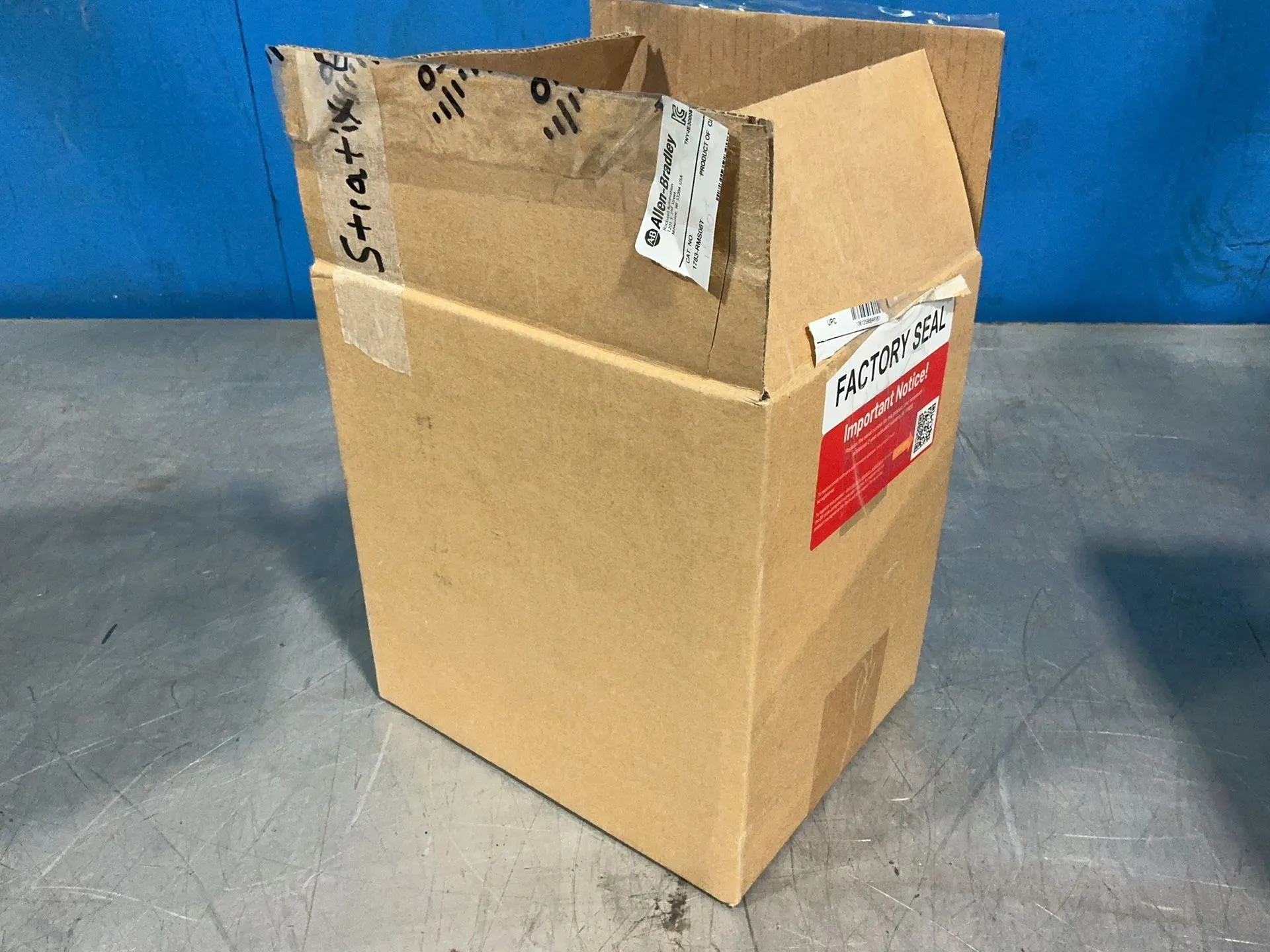 Allen-Bradley #1783-MS10T, Stratix 8000 Ethernet Managed Switch, 2 Amps, 18-60 Volts, 2019 - Image 1