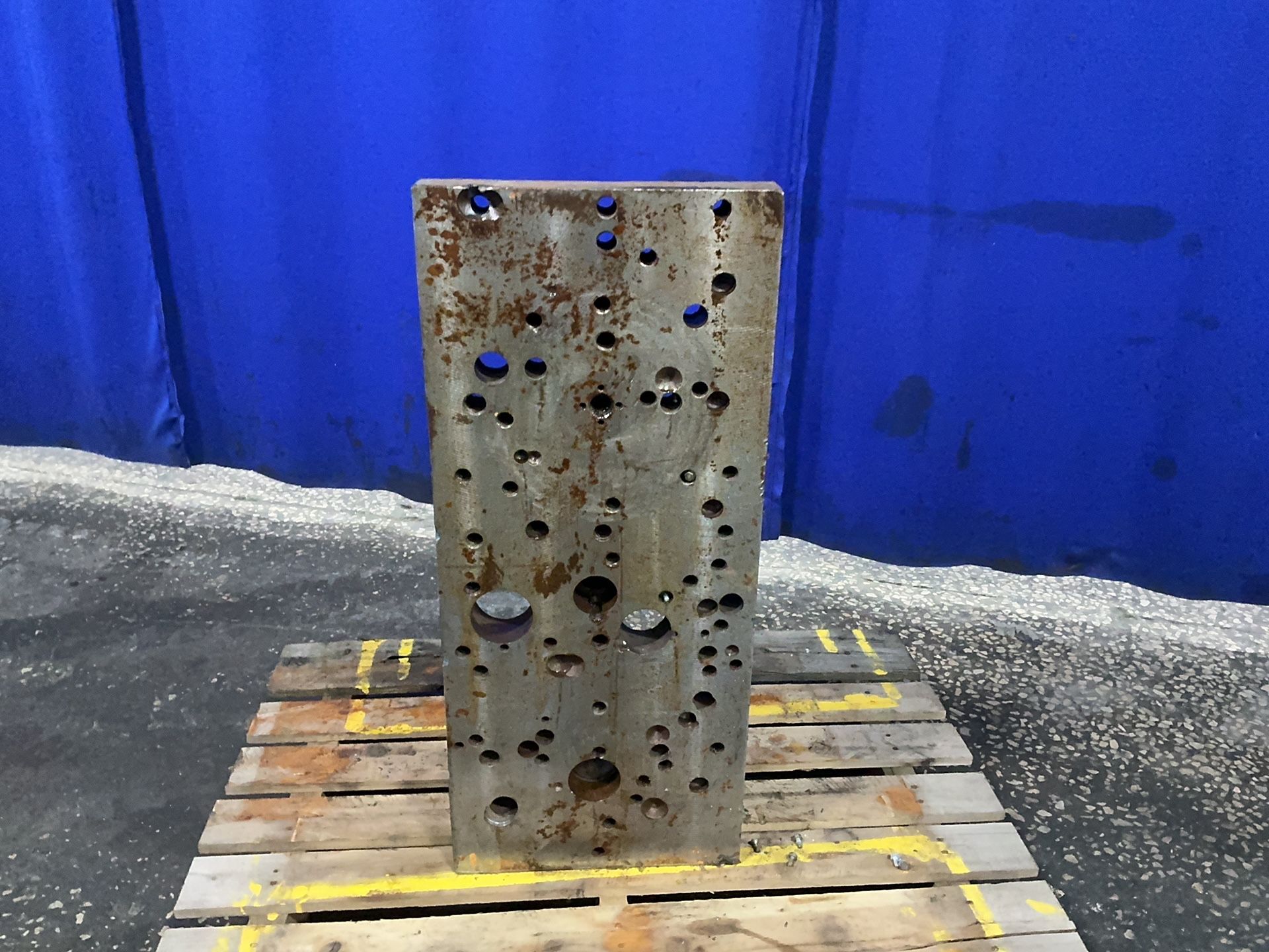 14" x 33" angle plate (2 available) - Image 5