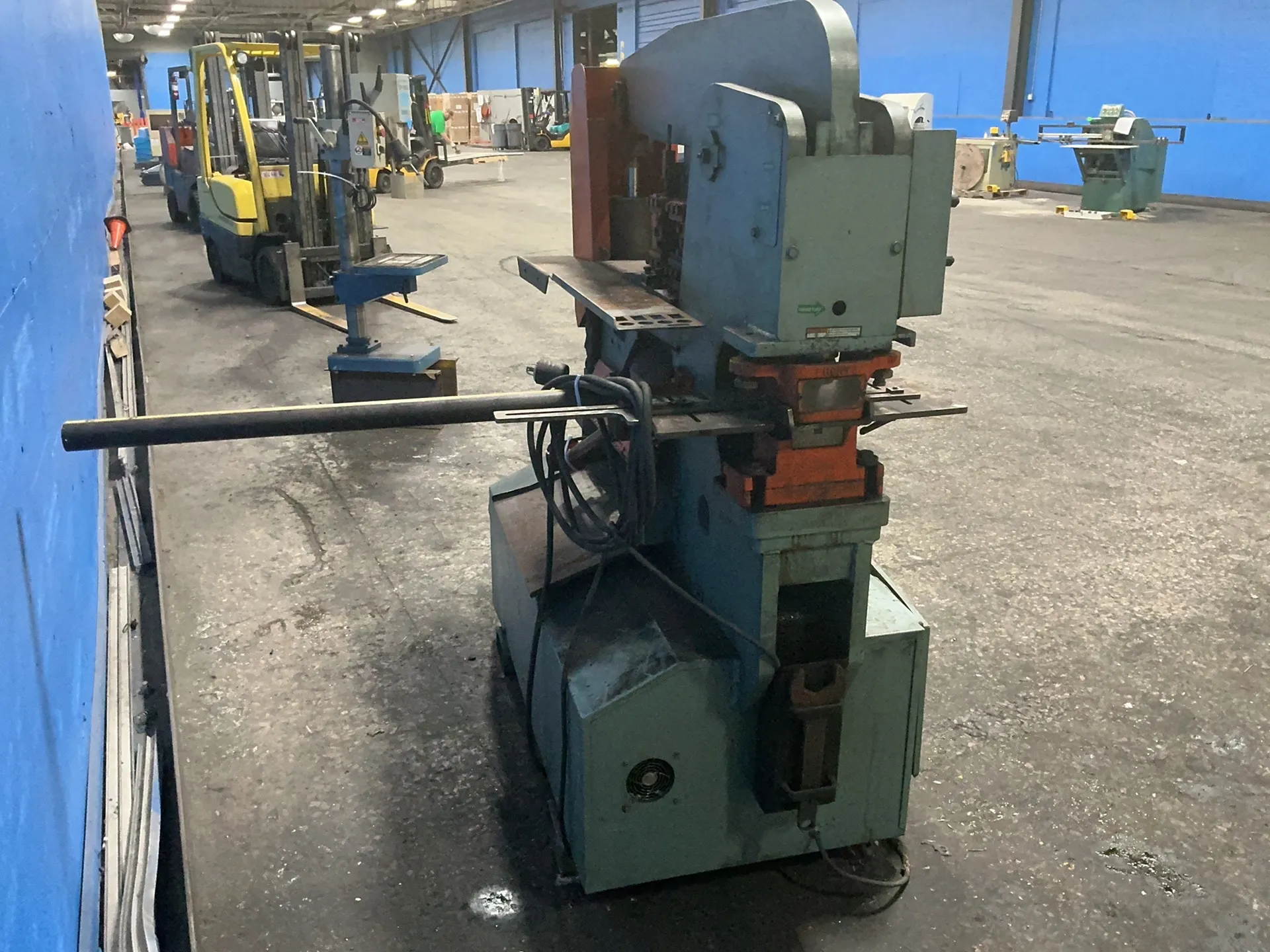 6" x 6" x 1/2" Scotchman #D095-24M, ironworker, punch, shear, 24" blade length, 10 HP, 3500 PSI, 14.8 A, 460 - Image 4