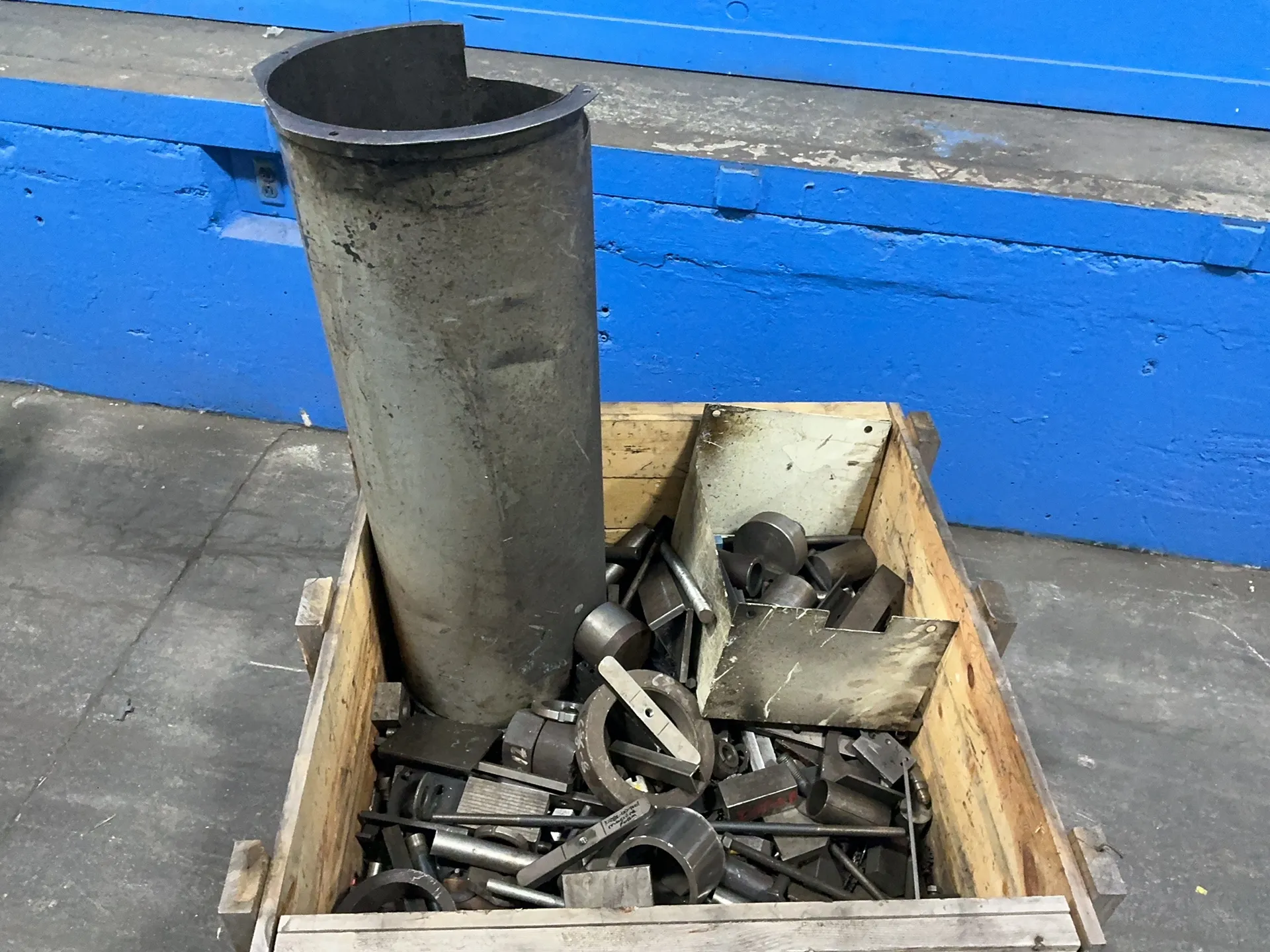 Hardware and tooling, LOT of 100 - Image 2