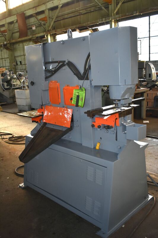 5-1/2" x 5-1/2" x 1/2" Geka #Hydracrop-80S, dual cylinder hydraulic ironworker, 88 ton, 1995 - Image 3