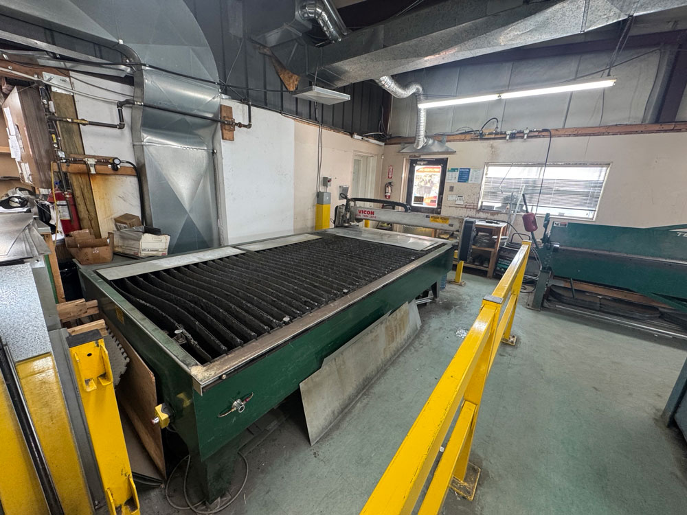 Vicon #8000-STD, CNC plasma cutting system, 5' x 10' cutting capacity, Powermax 1000 45 amp, 1000 IPM, ViSoft - Image 1