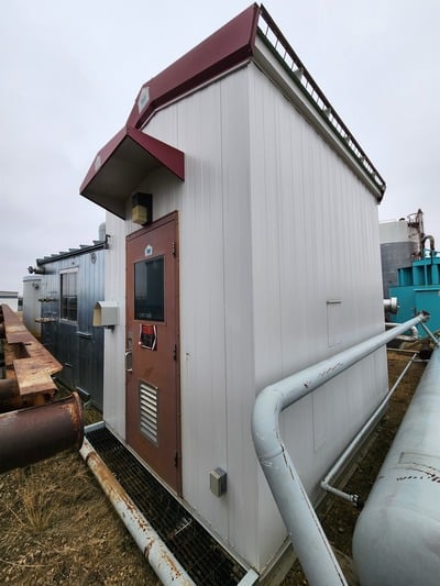 MCC, 120 Volts, skidded, housed, 2004 - Image 2