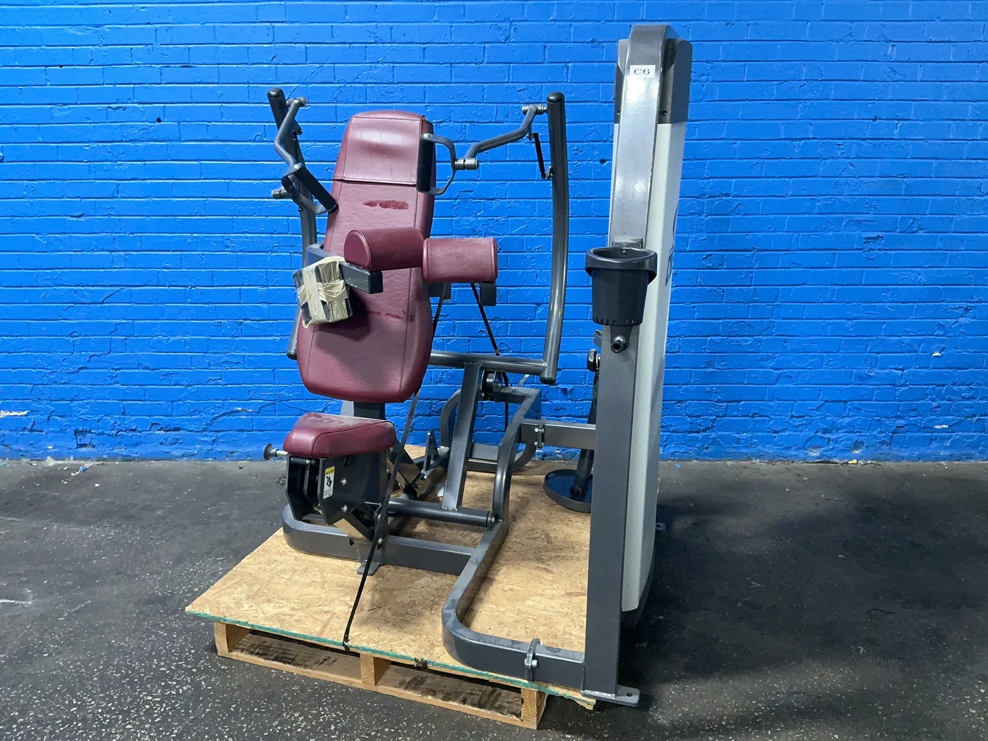 Cybex #11080, arm extension machine, 205 lb. training weight, 300 lb. user weight - Image 6