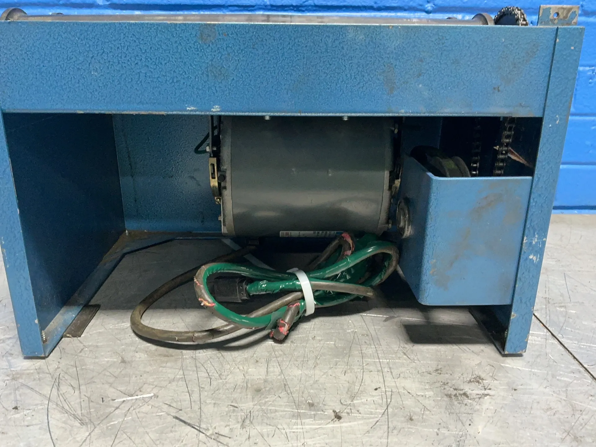 U.S. Stoneware, jar roller mill, 12" x 2" rollers, .25 HP, 1725 RPM, 1 phase, 115 V. - Image 3