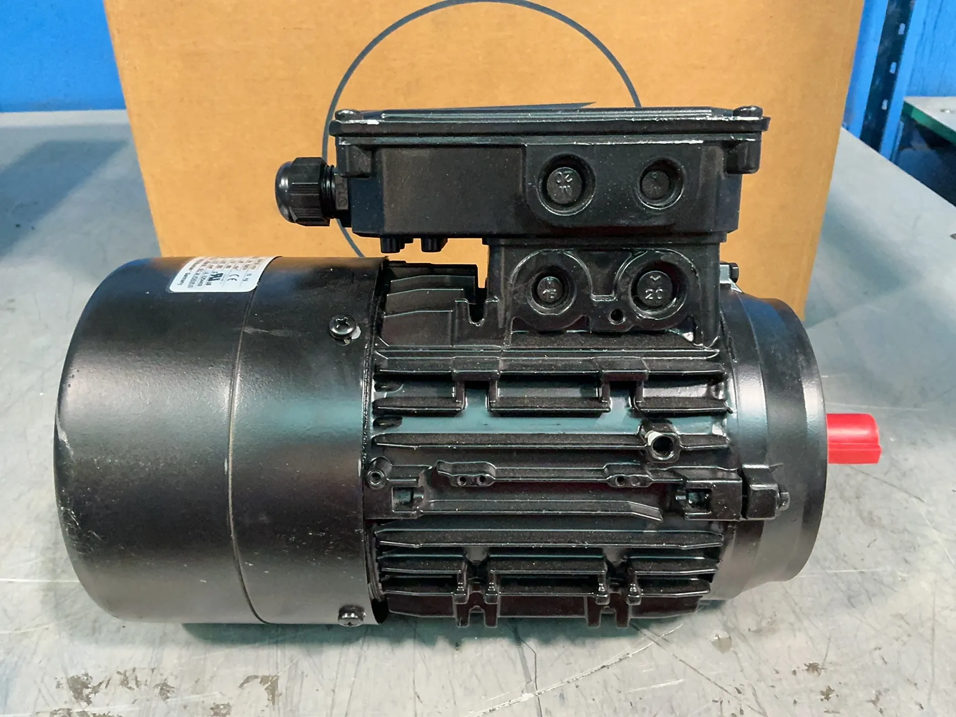 0.37/0.43 HP KW RPM 660/800 Weiss #5.5AZK-80L-8T (B14P120), brake motor, 2.4/1.4 Amps, Multi-Voltage, IP55 - Image 2