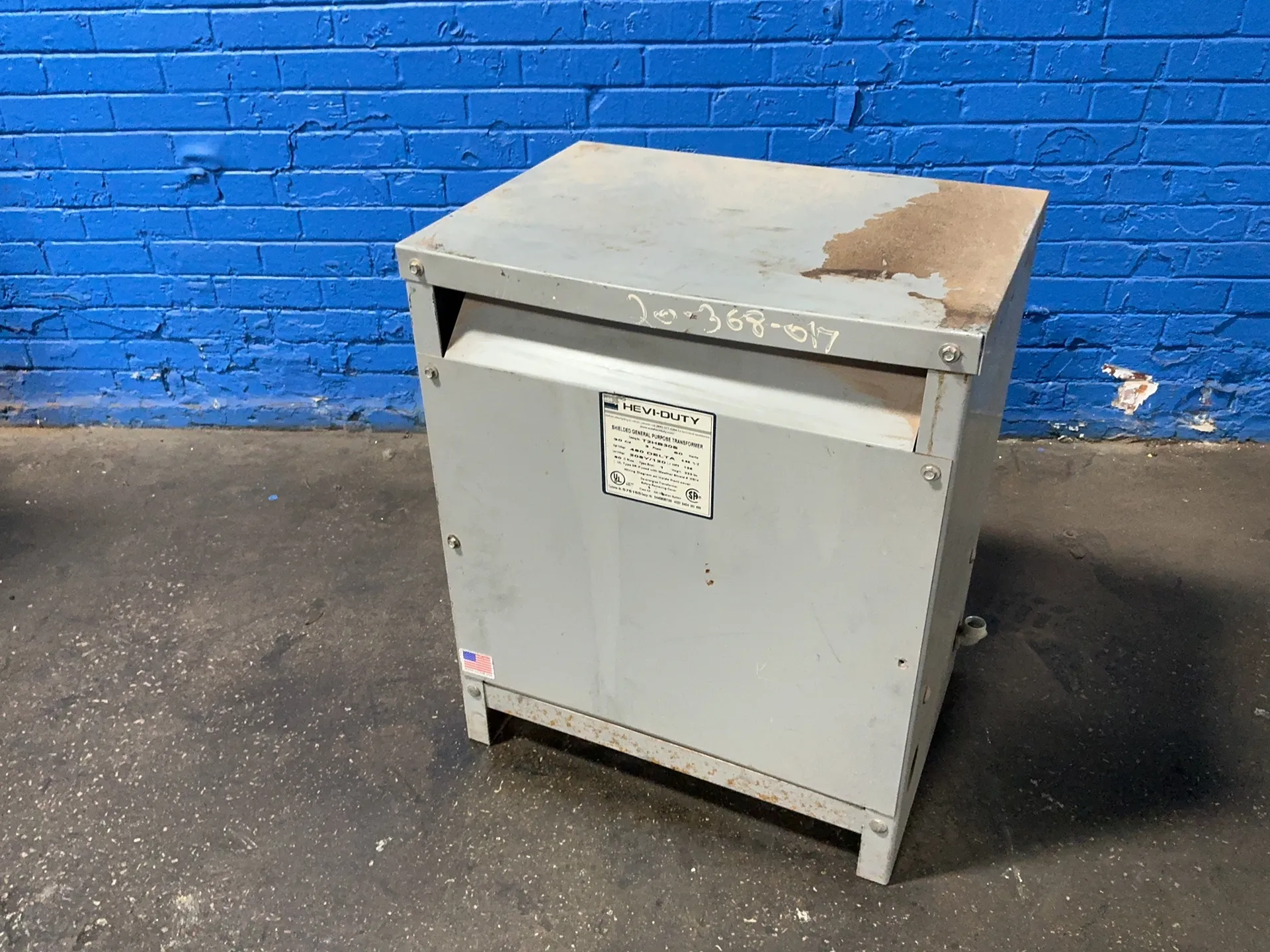 30 KVA 480 Primary, 208Y/120 Secondary, Hevi-Duty T2HB30S, shielded general purpose transformer, Type 1 - Image 1