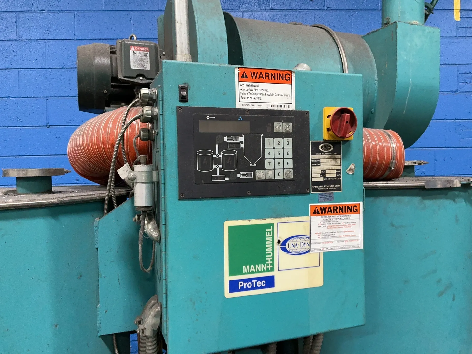 Una-Dyn #DHD-11, dehumidifying hopper dryer, 42 KVA, 1.5 HP, 3450 RPM, digital display, 208 V., 3 phase - Image 2