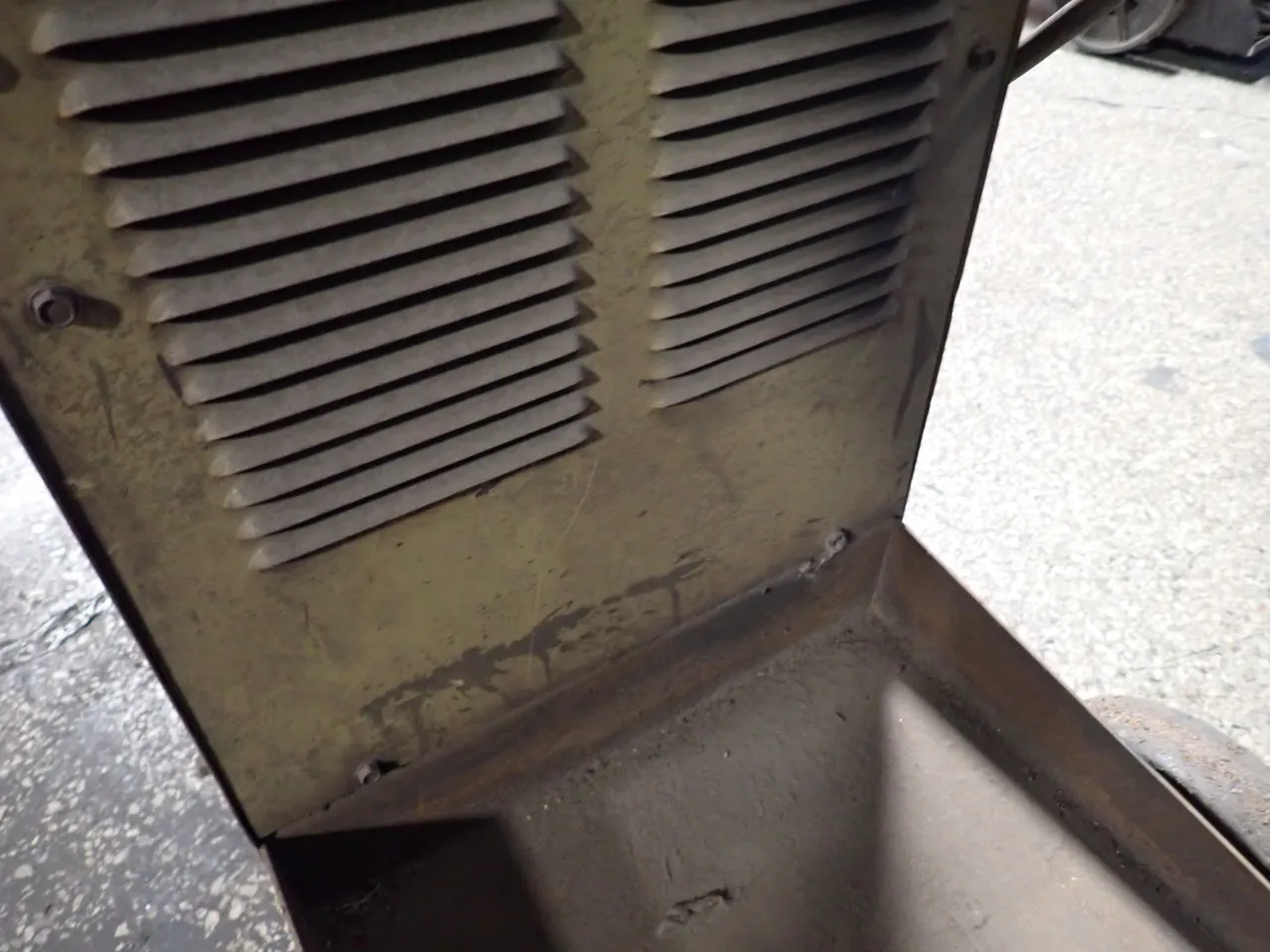 Hobart #FABRICATOR, welder, w/ wire feeder - Image 2