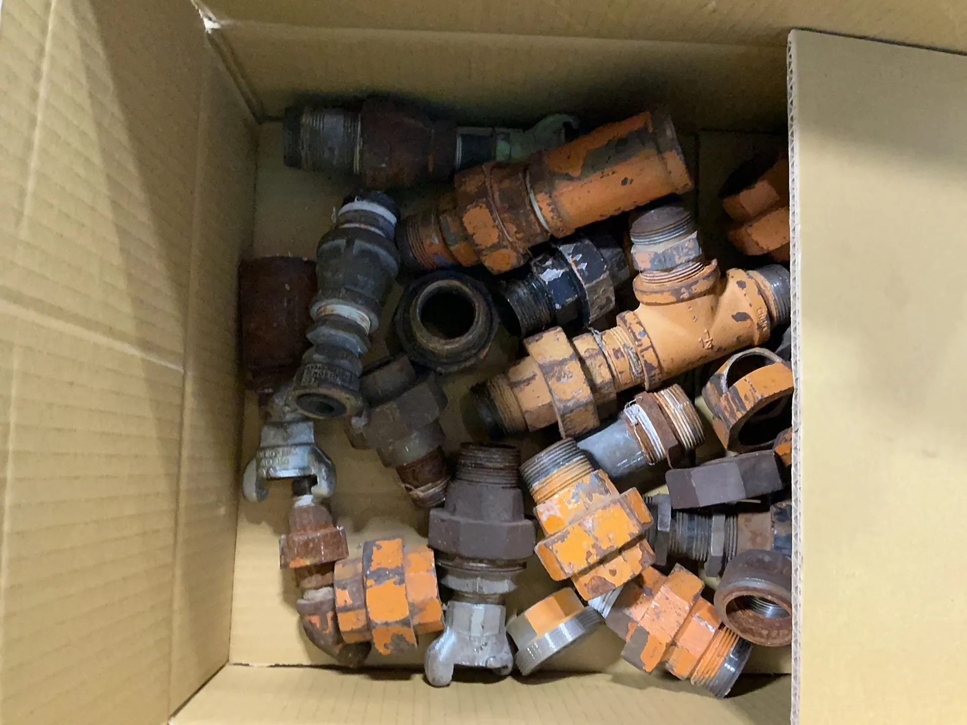 Fuel water separator pipe fittings, box lot - Image 5