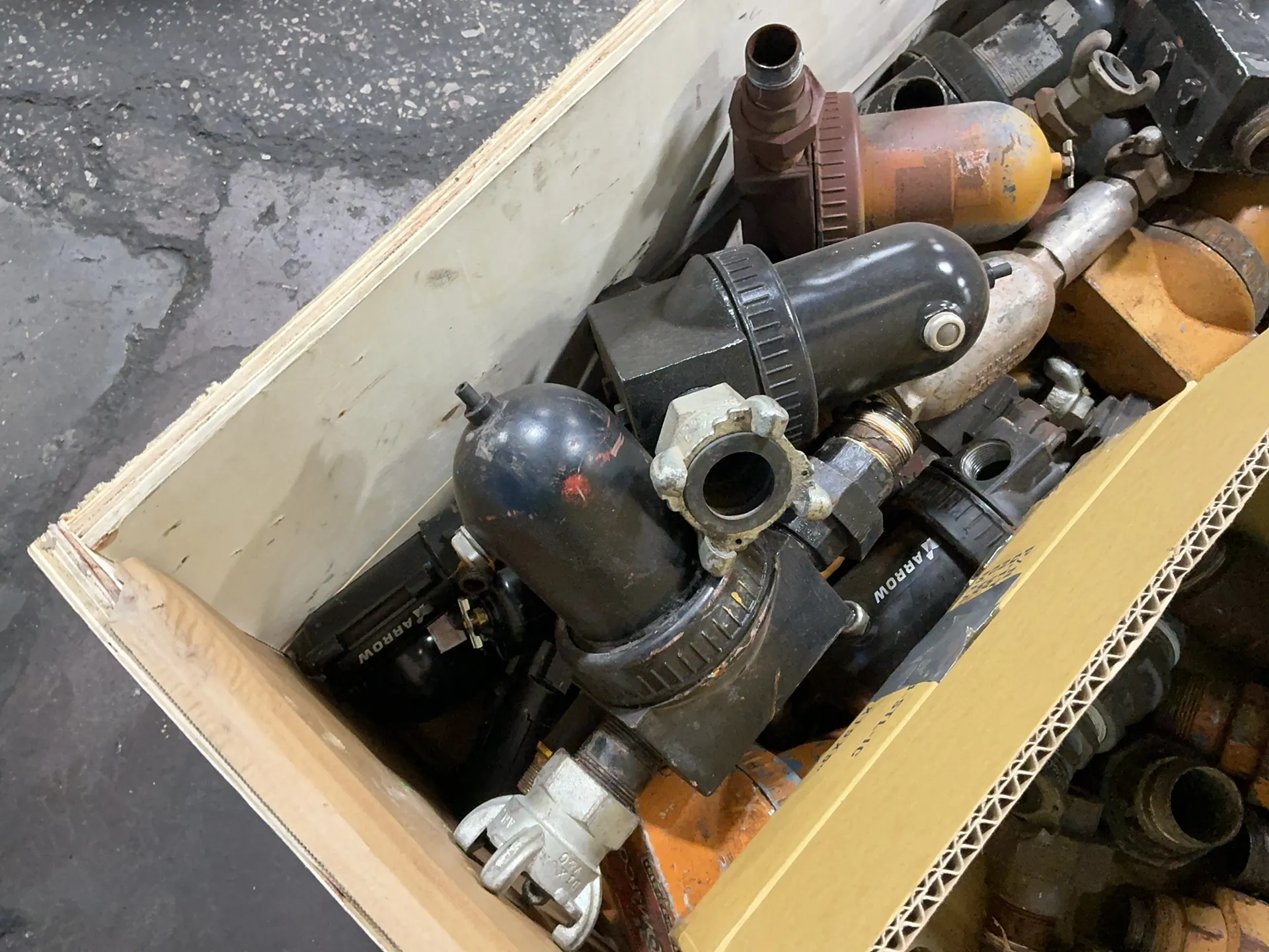 Fuel water separator pipe fittings, box lot - Image 6