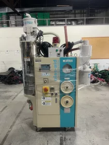 Matsui #MJ3-25J, Dryer w/ Hopper, 25 lb./hr., 23 cfm, 55 lb. hopper capacity, 176°F-320°F temp. range, 2.1 - Image 4