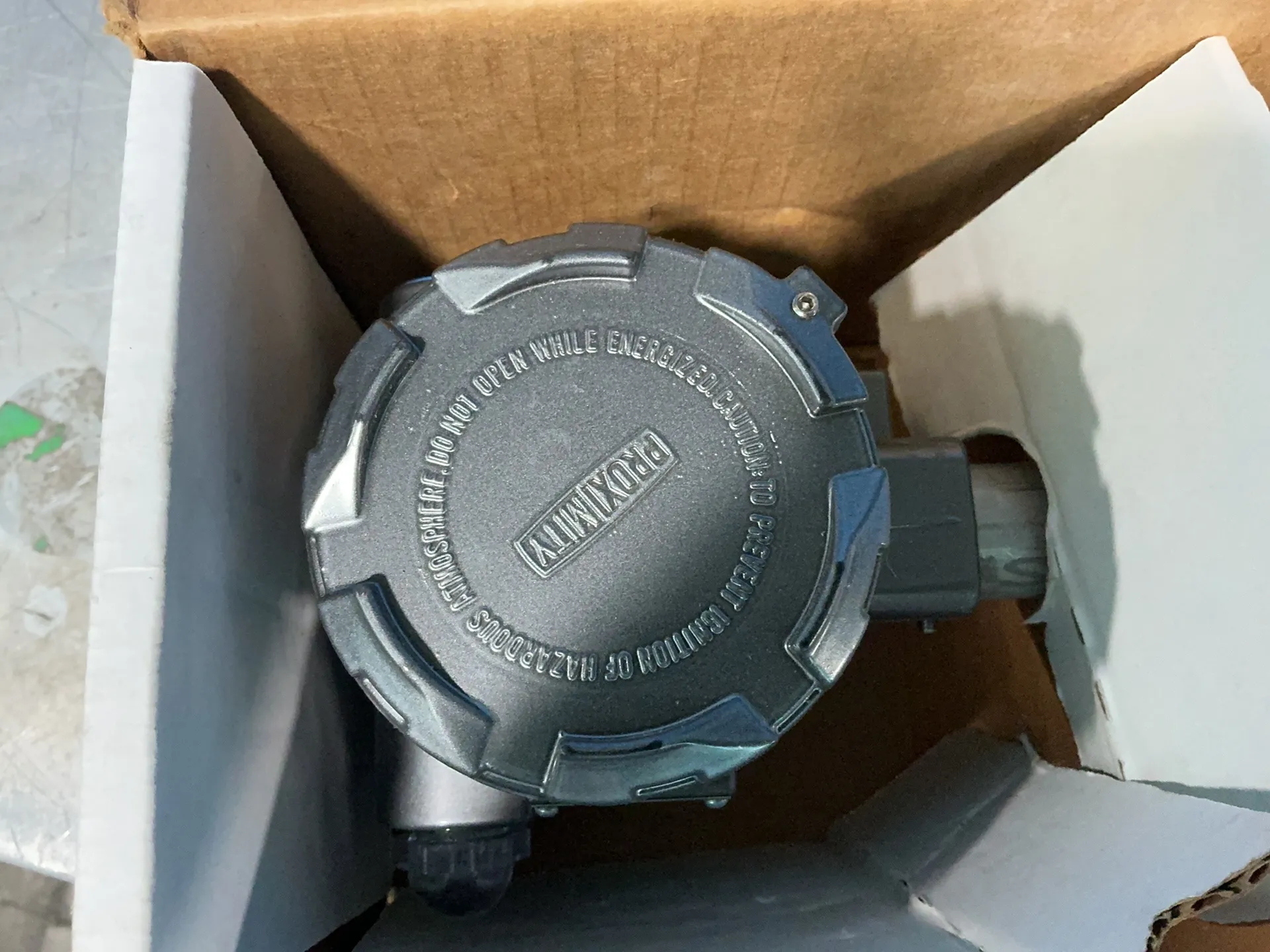 Proximity Controls #CLS2-W11RK1-020, capacitance level switch, 2.2 W, 12-240 Volts - Image 6