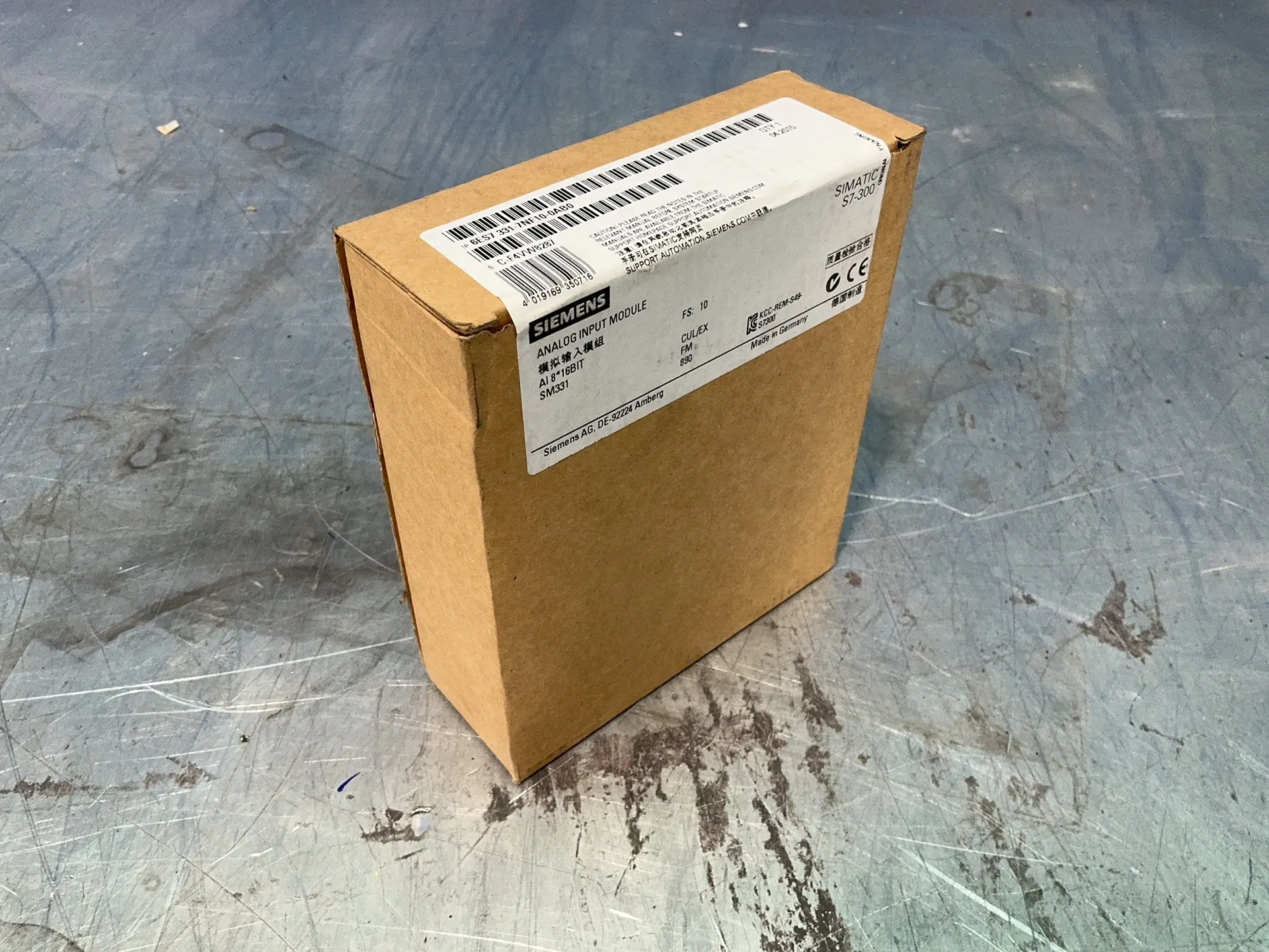 Siemens #6ES7-331-7NF10-0AB0, Simatic S7-300 analog input module - Image 1