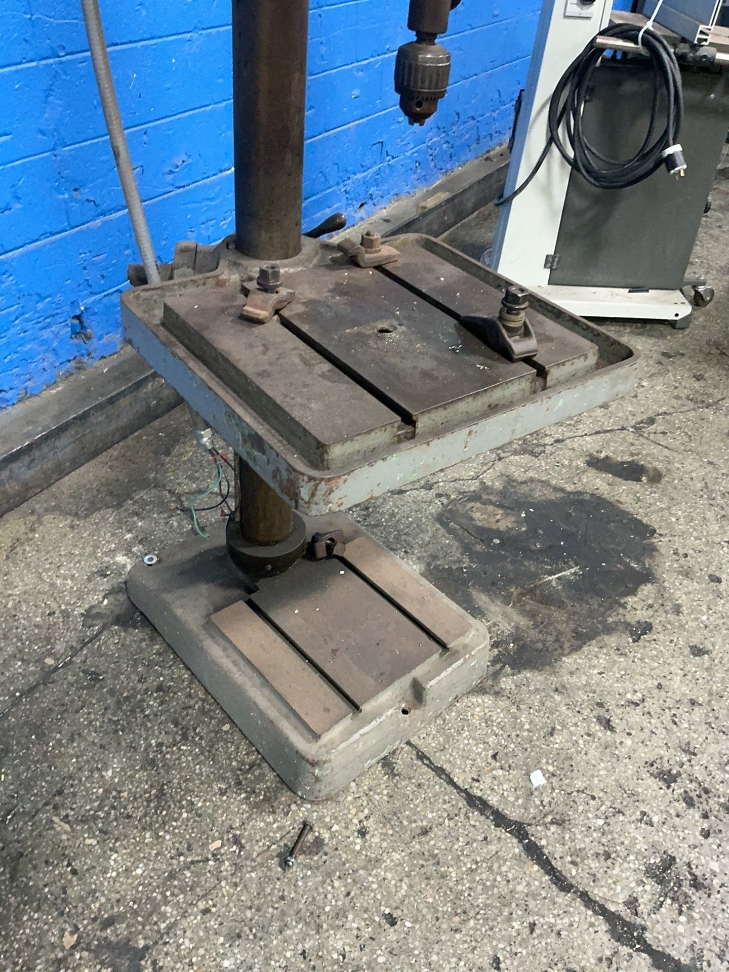Jet #JDP-125VS-3, vertical drill press, 1-1/4" / 20" capacity, 18" x 16" T-slot table, 2 HP, 220 V. - Image 4
