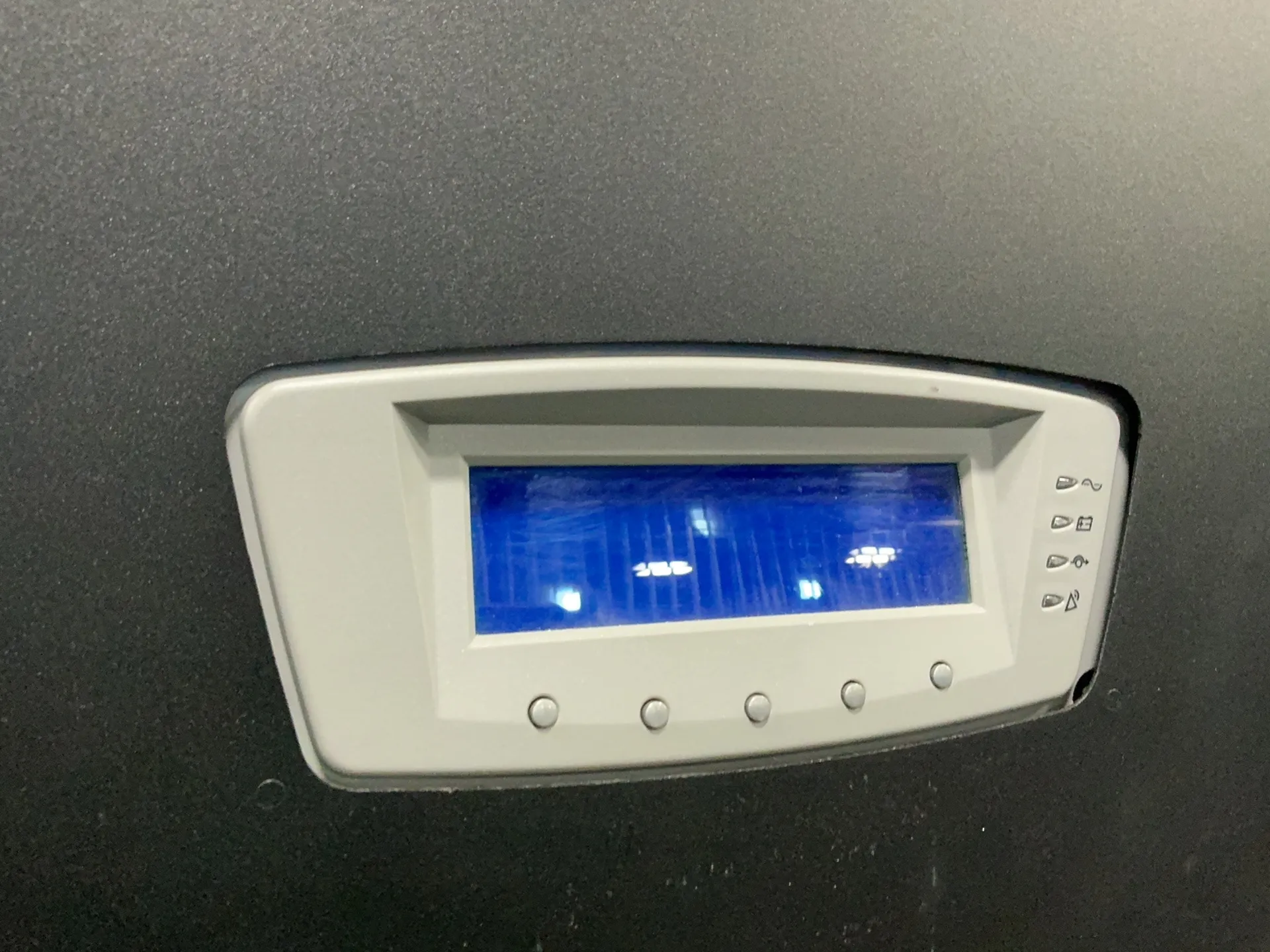 160.0 KVA Eaton #160, uninterruptible power supply, 144 KW, digital display, 480 Volts, 3 phase - Image 2