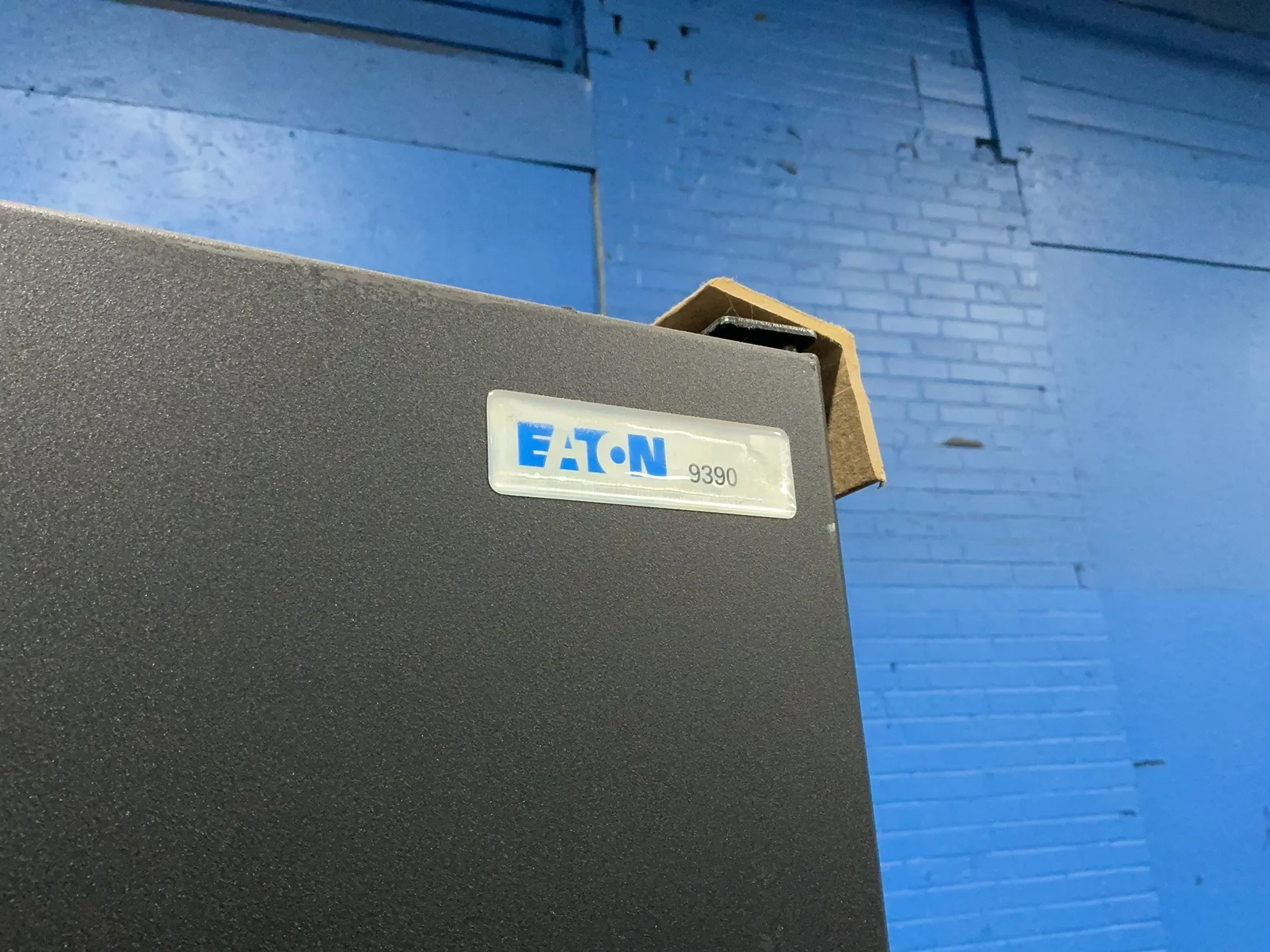 160.0 KVA Eaton #160, uninterruptible power supply, 144 KW, digital display, 480 Volts, 3 phase - Image 3