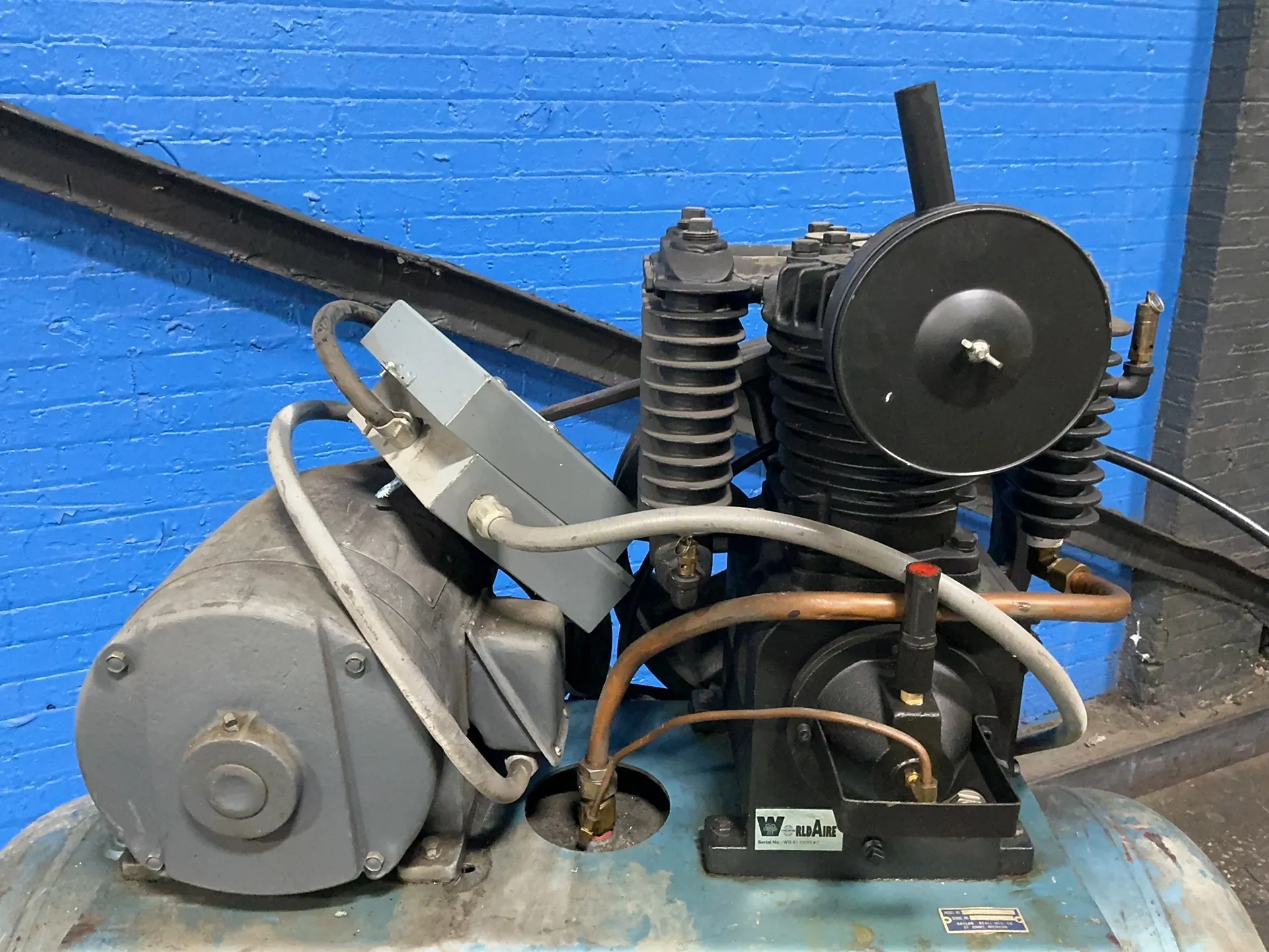 5 HP Saylor Beall #735-60, air compressor, tank mounted, 54 gallon, General Electric motor, 208-220/440 V., 3 - Image 6