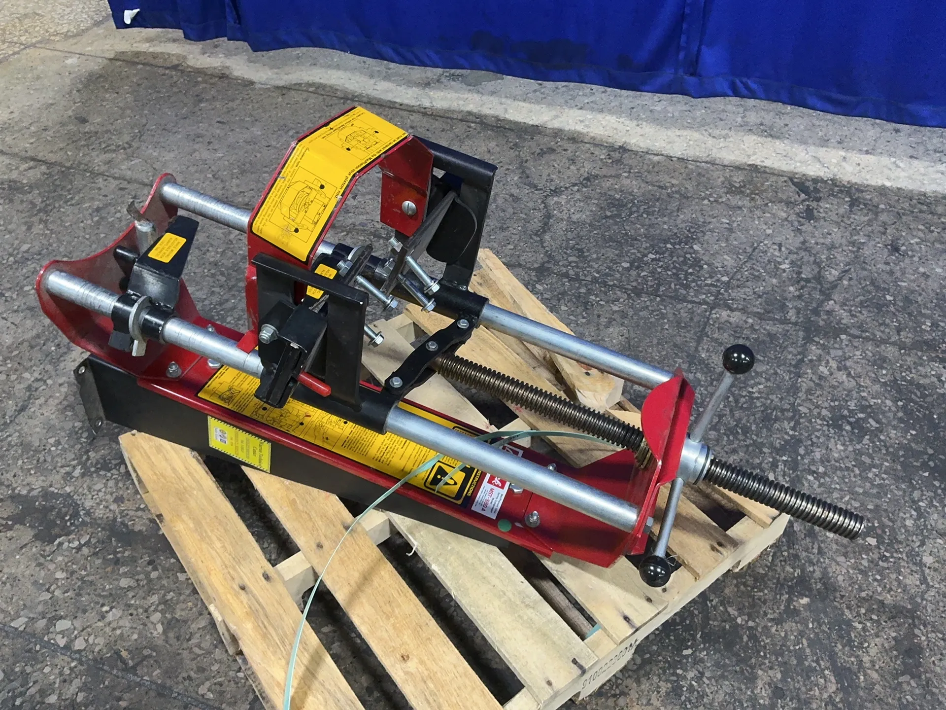 Branick #MST-580-A, MacPherson strut spring compressor - Image 4