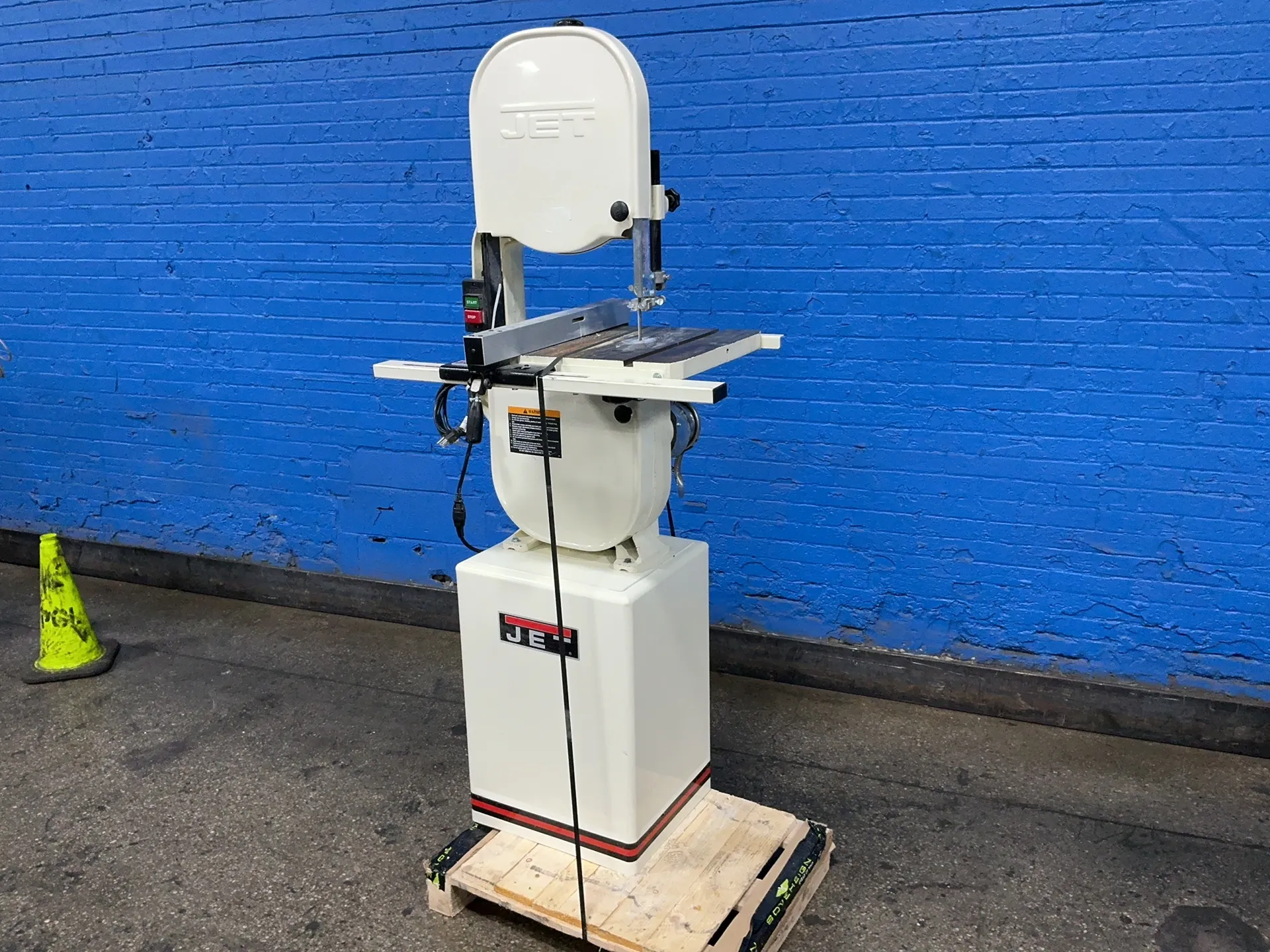 14" Jet #JWBS-14CS, vertical band saw, 15" x 15" table, 1720 RPM, 115/230 V., 2008 - Image 2