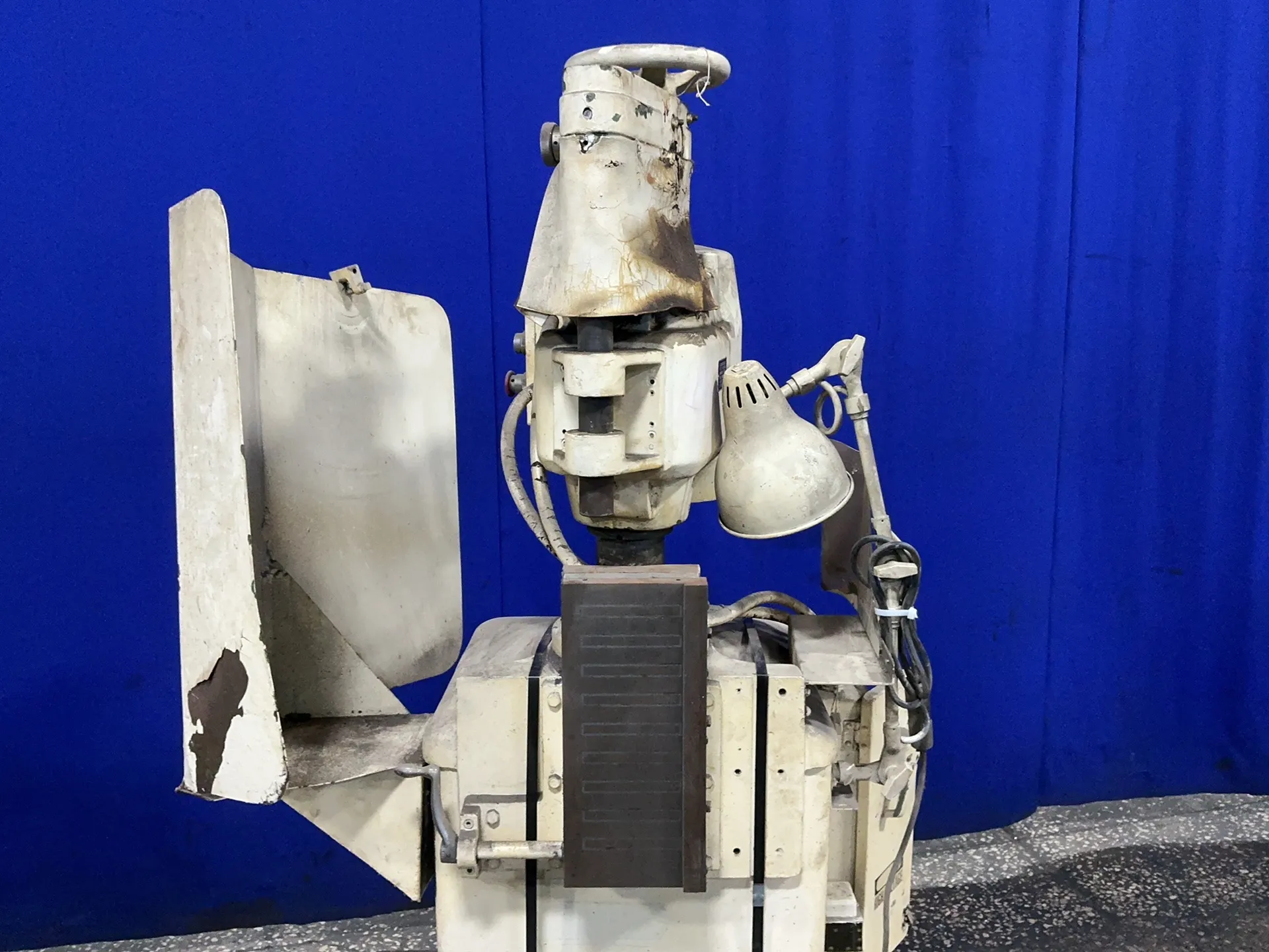 Medina #A, end grinder, 6" x 14" magnetic chuck, 1-1/2 HP, 3600 RPM - Image 2