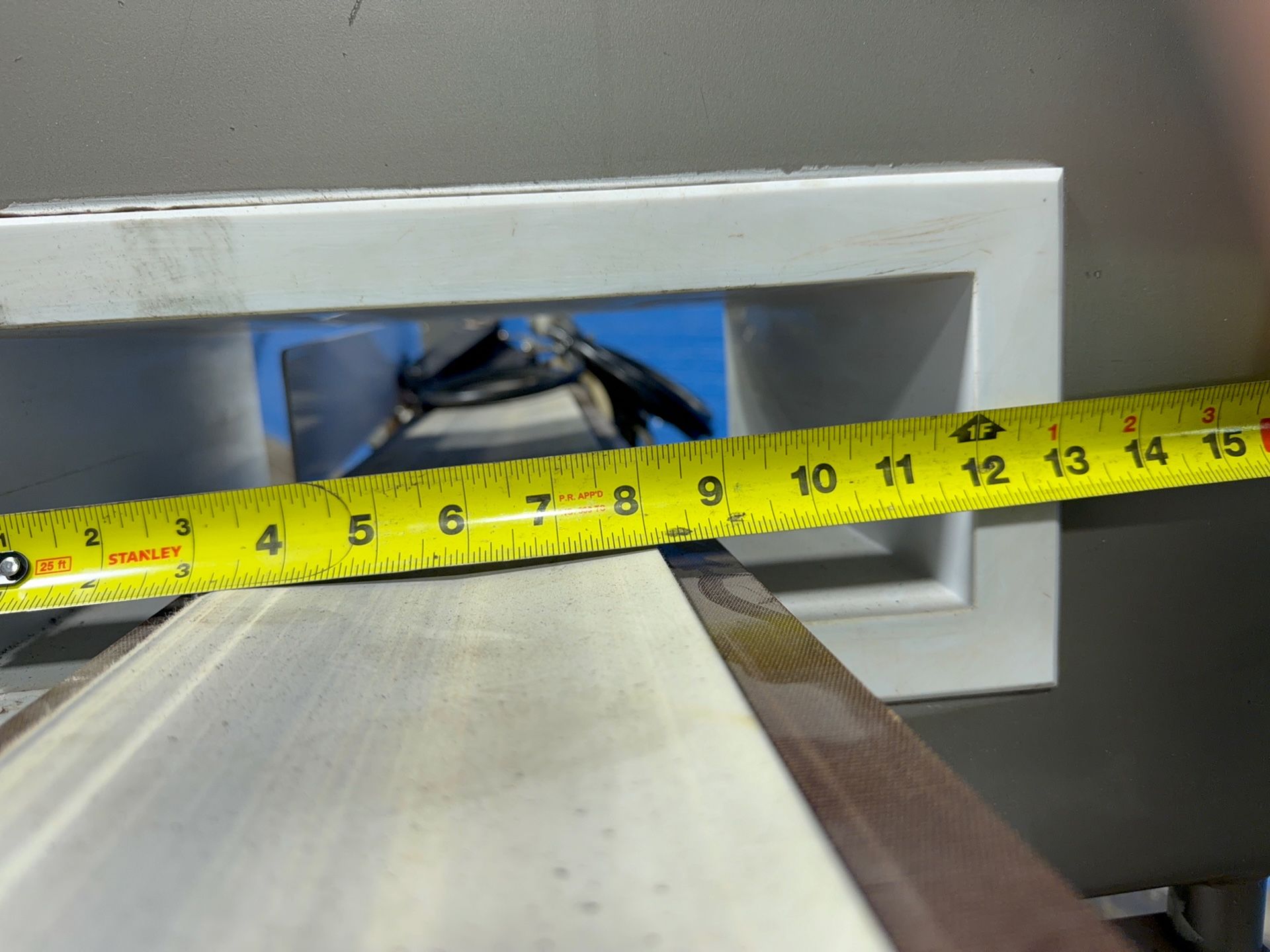 Goring Kerr, metal detector, 12" x 4" opening - Image 2