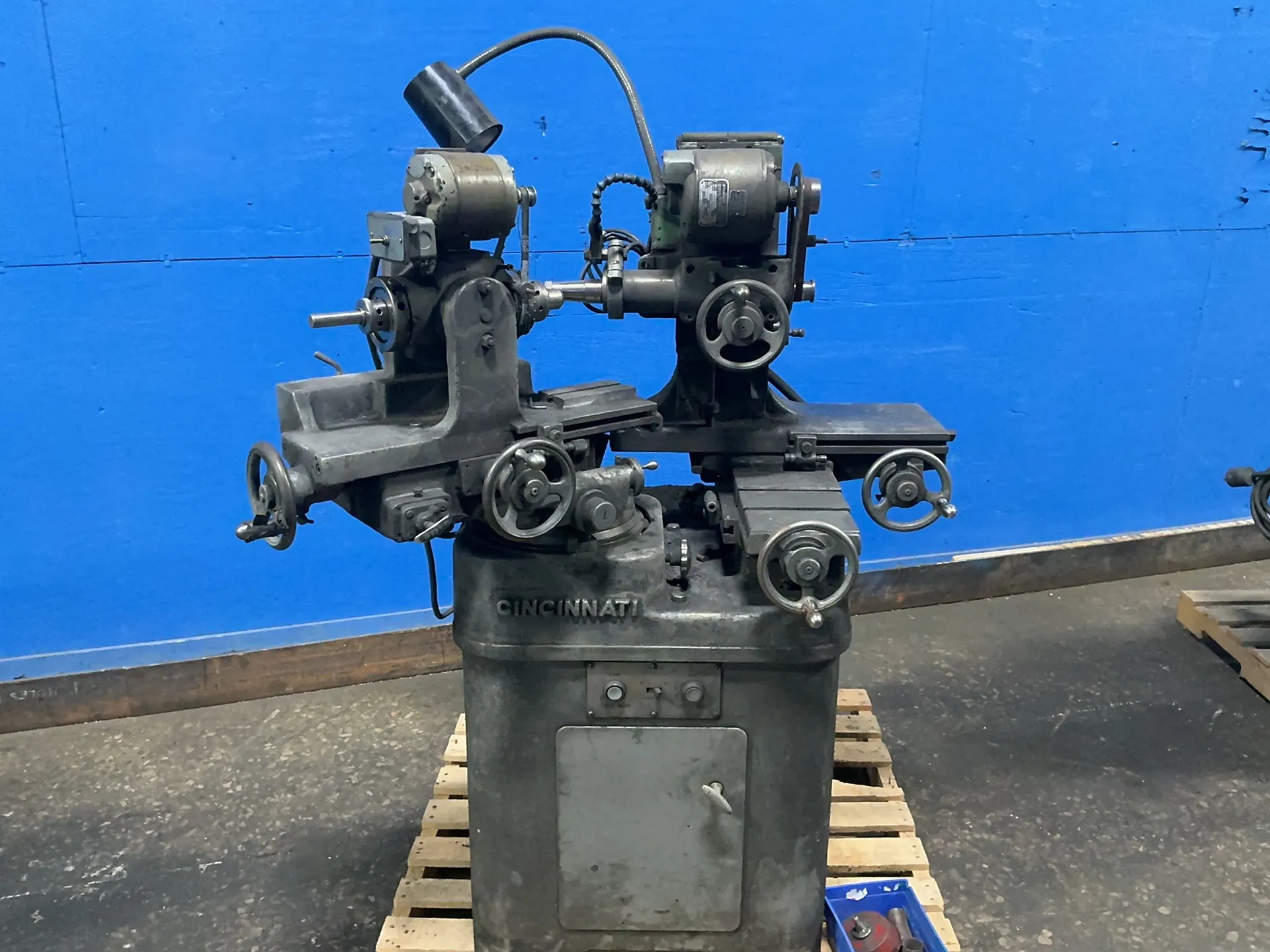 Cincinnati, tool & cutter grinder, collets, 1/3 HP, 3450-2850 RPM - Image 2