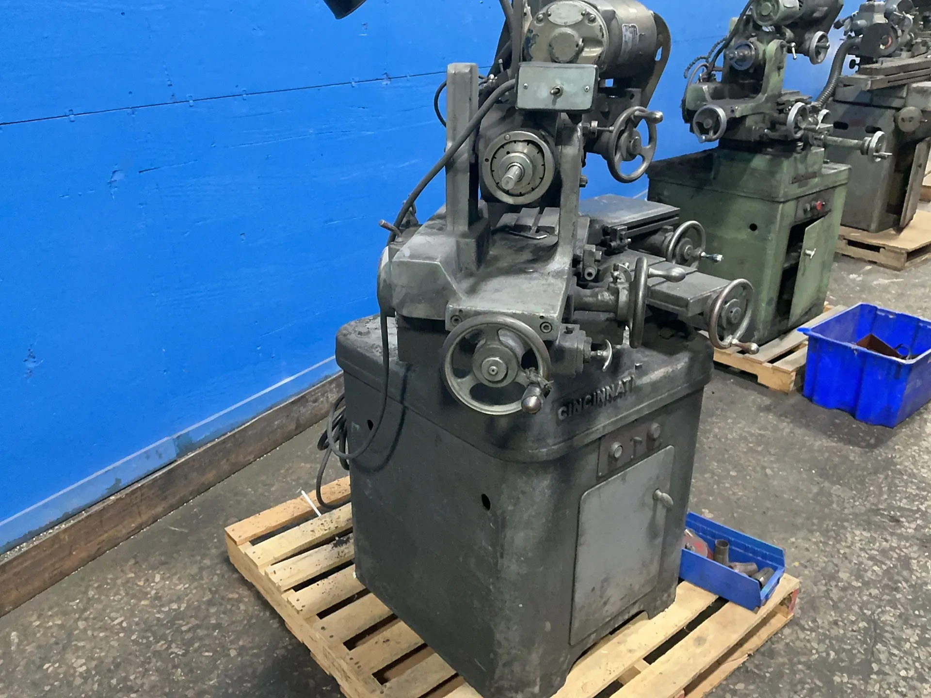 Cincinnati, tool & cutter grinder, collets, 1/3 HP, 3450-2850 RPM - Image 6